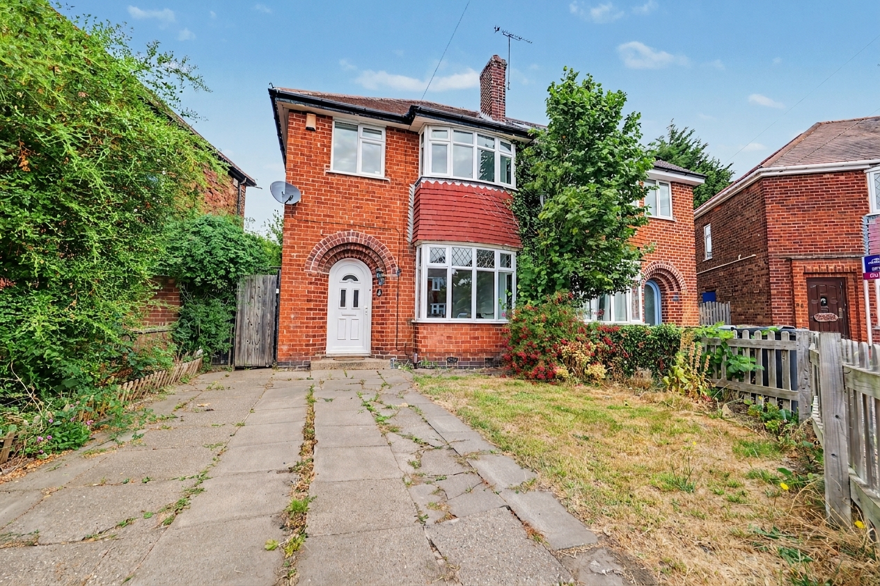 3 bedroom semi detached house for sale, Turner Avenue, Loughborough, LE11