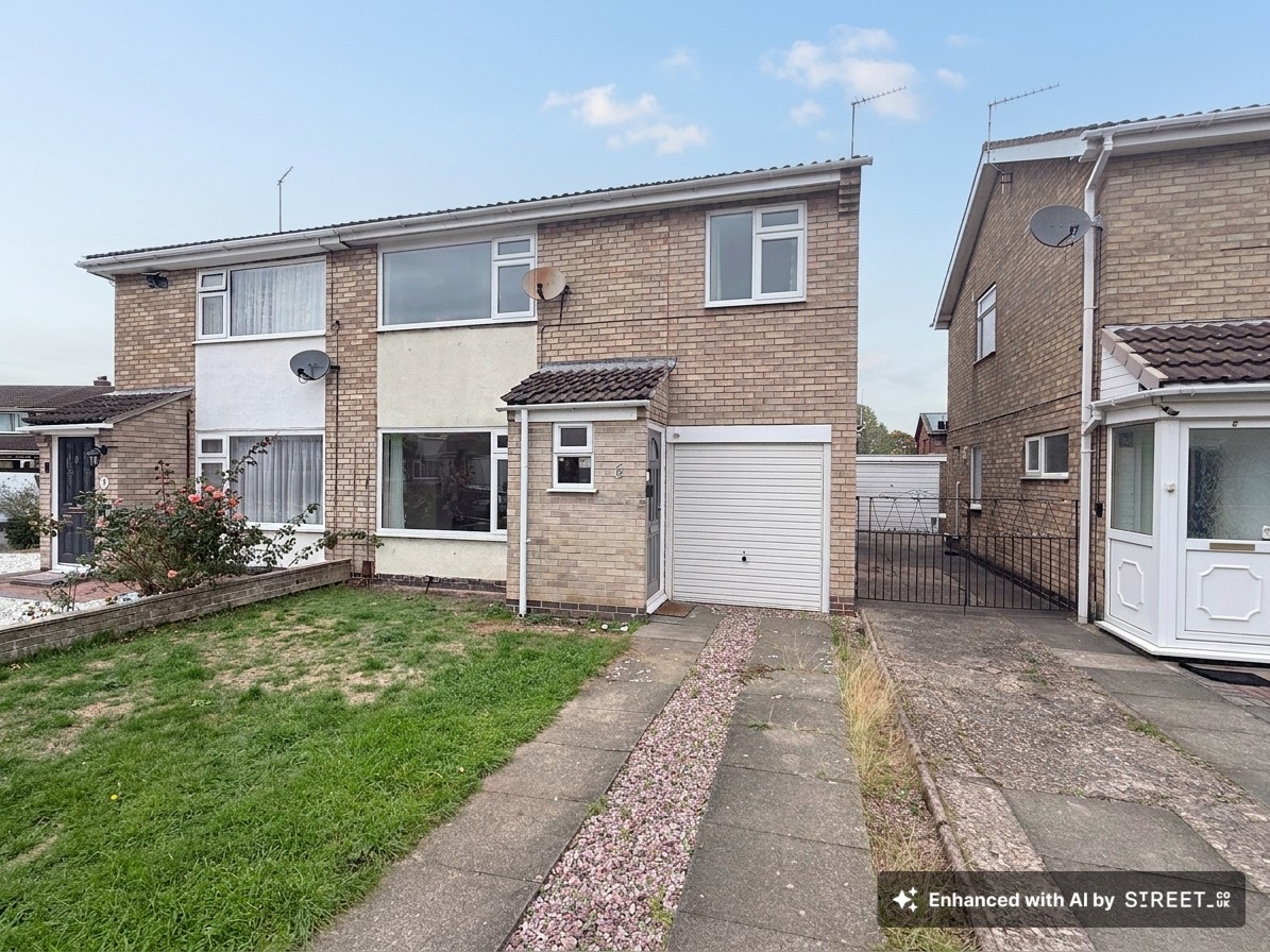 4 bedroom semi detached house for sale, Kinross Crescent, Loughborough, LE11