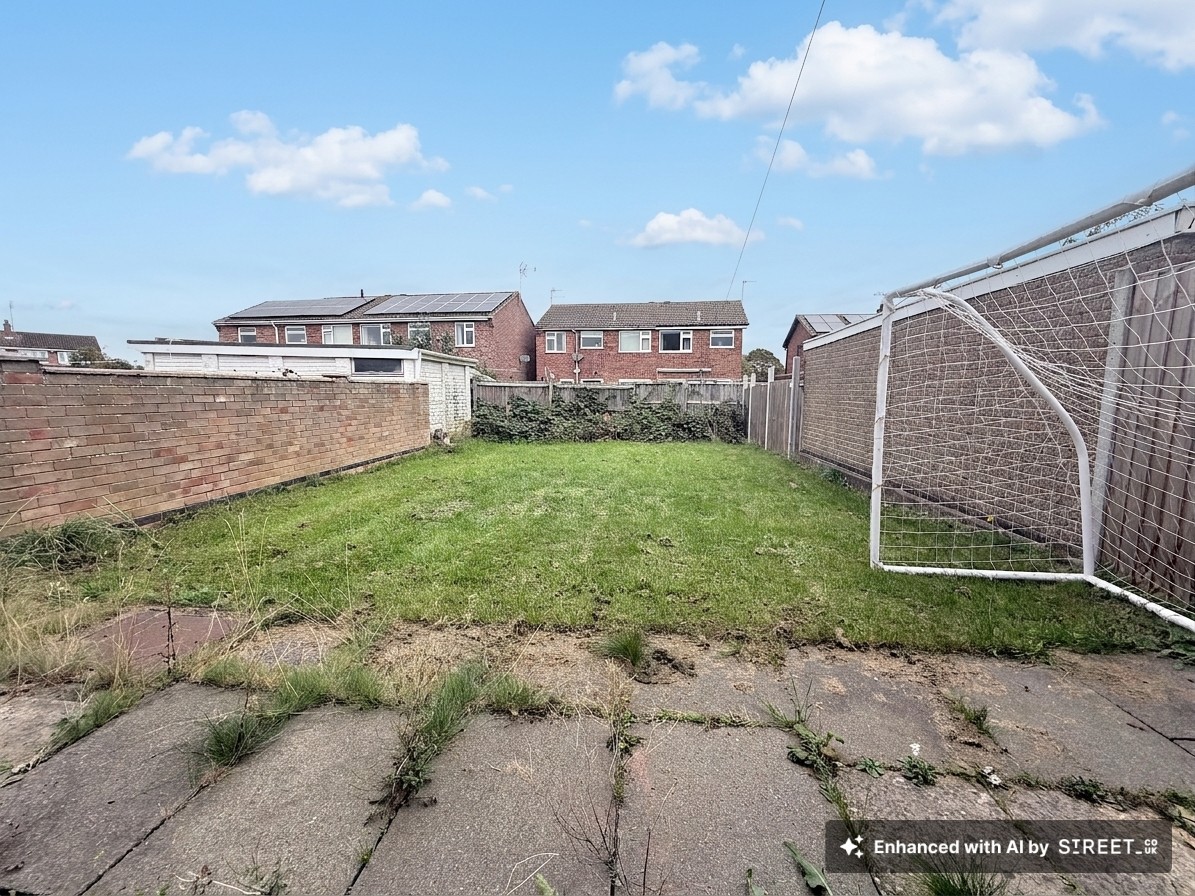 4 bedroom semi detached house for sale, Kinross Crescent, Loughborough, LE11