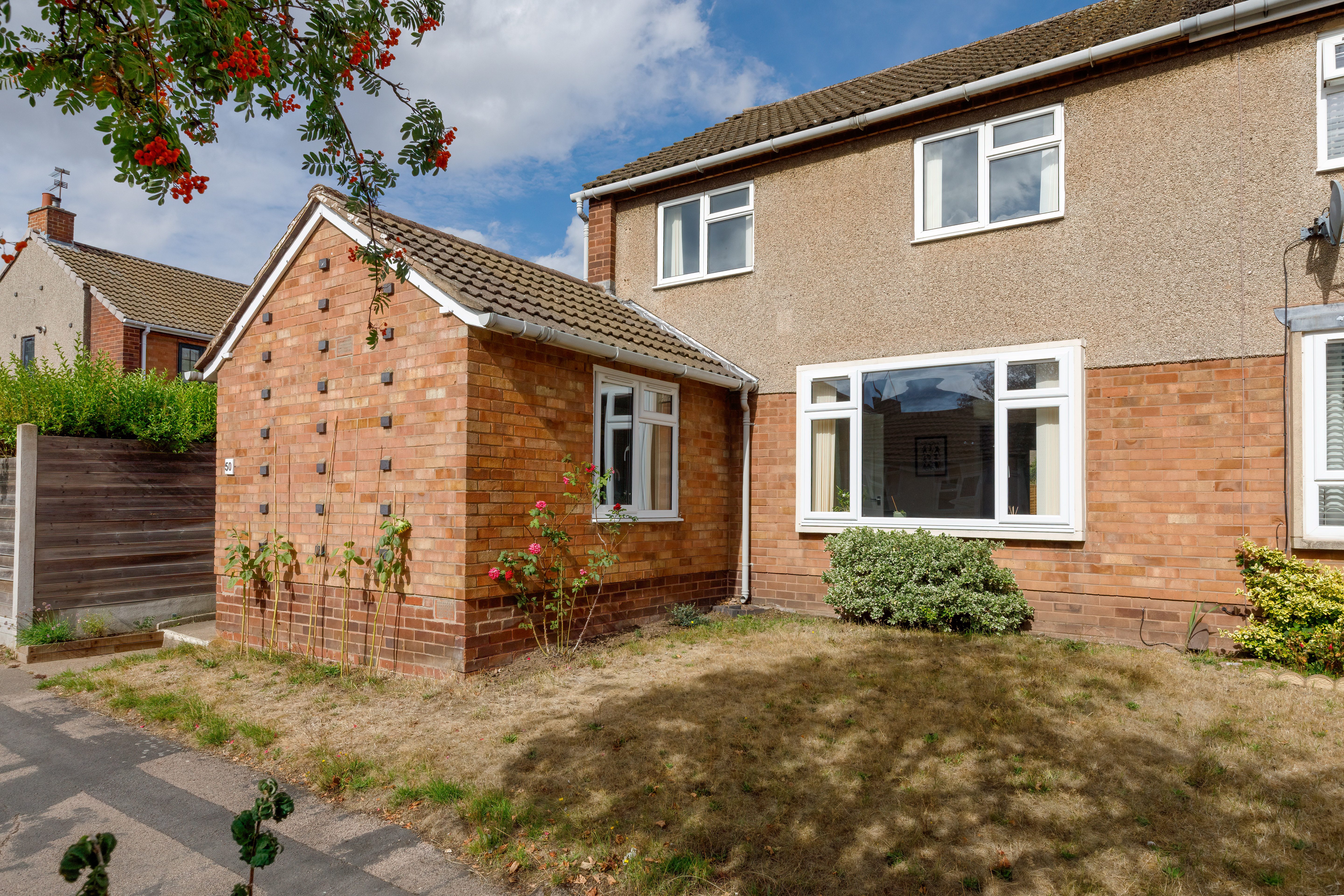 4 bedroom semi detached house for sale, Chesford Crescent, Warwick, CV34