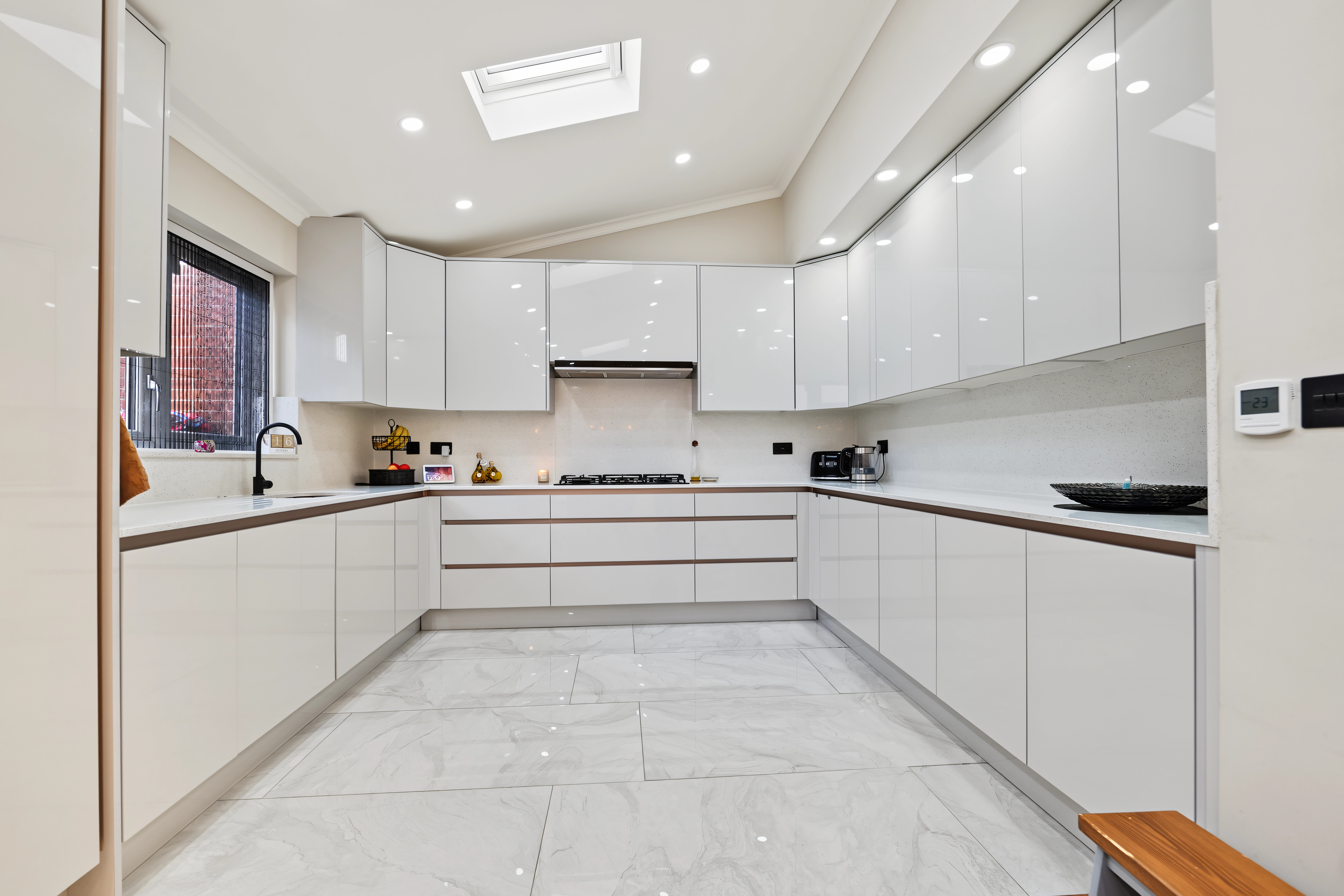 4 bedroom semi detached house for sale, Barmouth Avenue, Leicester, LE2