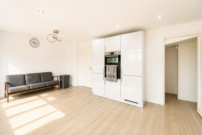 3 bedroom for sale, Heol Bennett, Cardiff, CF3