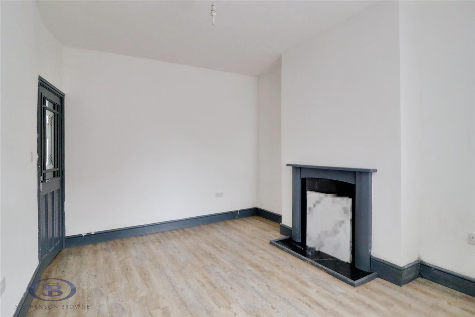 2 bedroom house for sale, Camm Street, Crewe, CW2, photo 3