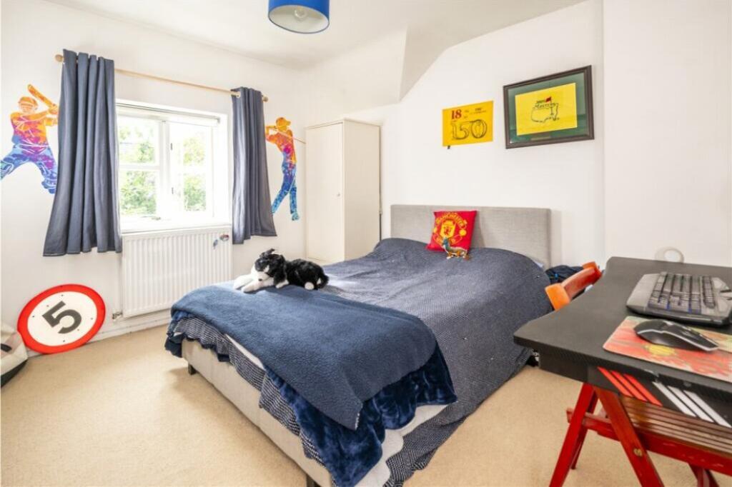 4 bedroom detached cottage for sale, Kingston House 4 Back Lane, Warwick, CV35