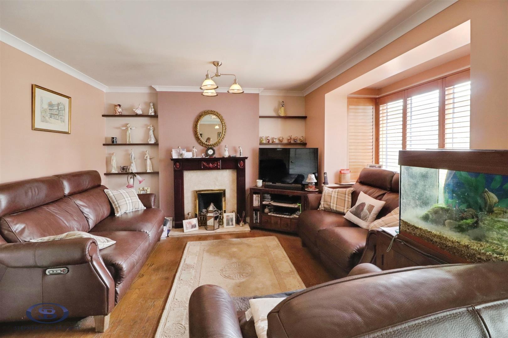 3 bedroom house for sale, Turner Close, Crewe, CW1, photo 2