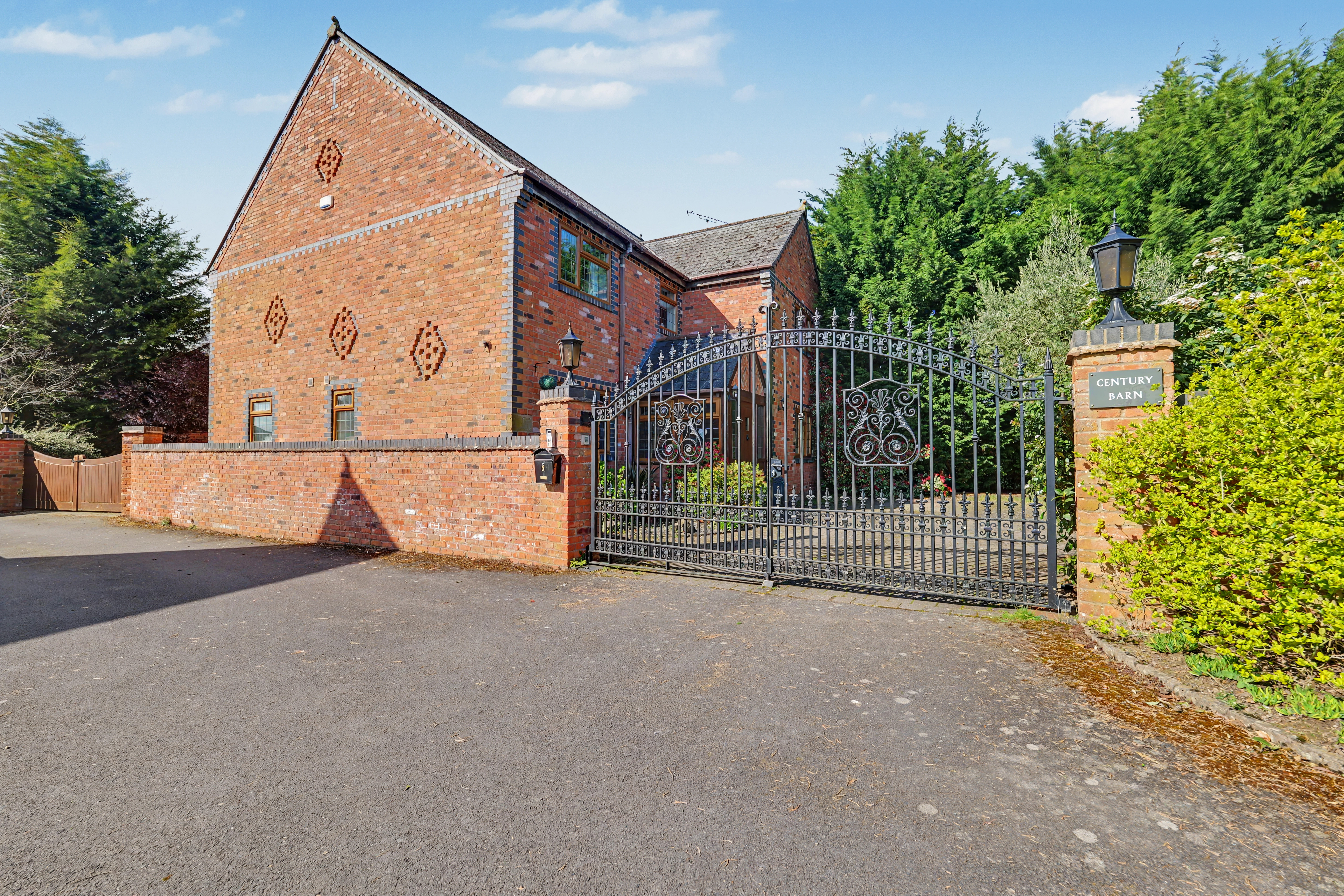 4 bedroom detached house for sale, Pond Farm Mews Upper Eastern Green Lane, Coventry, CV5