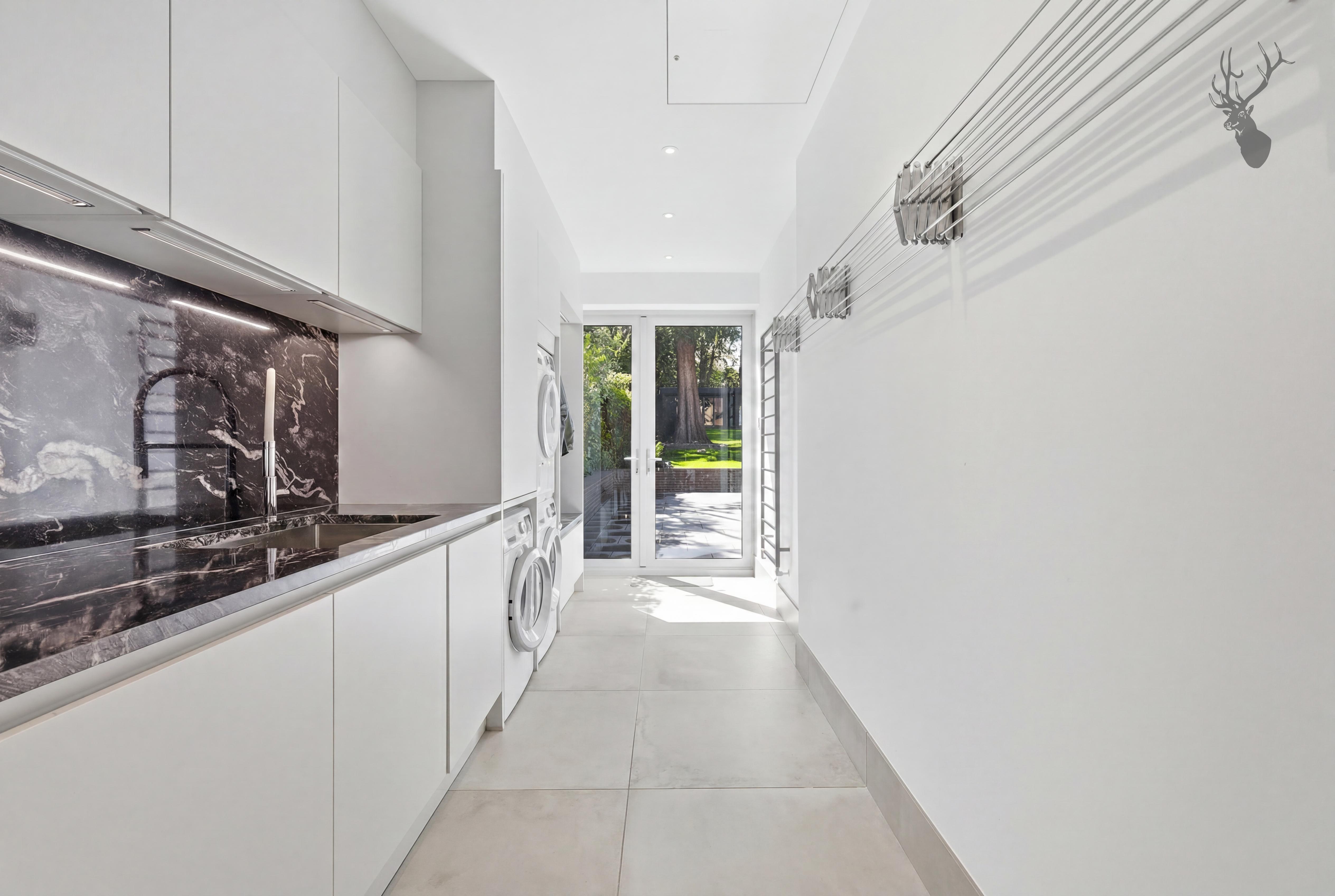 5 bedroom detached house for sale, Monkhams Avenue, London, IG8, photo 18 of 20