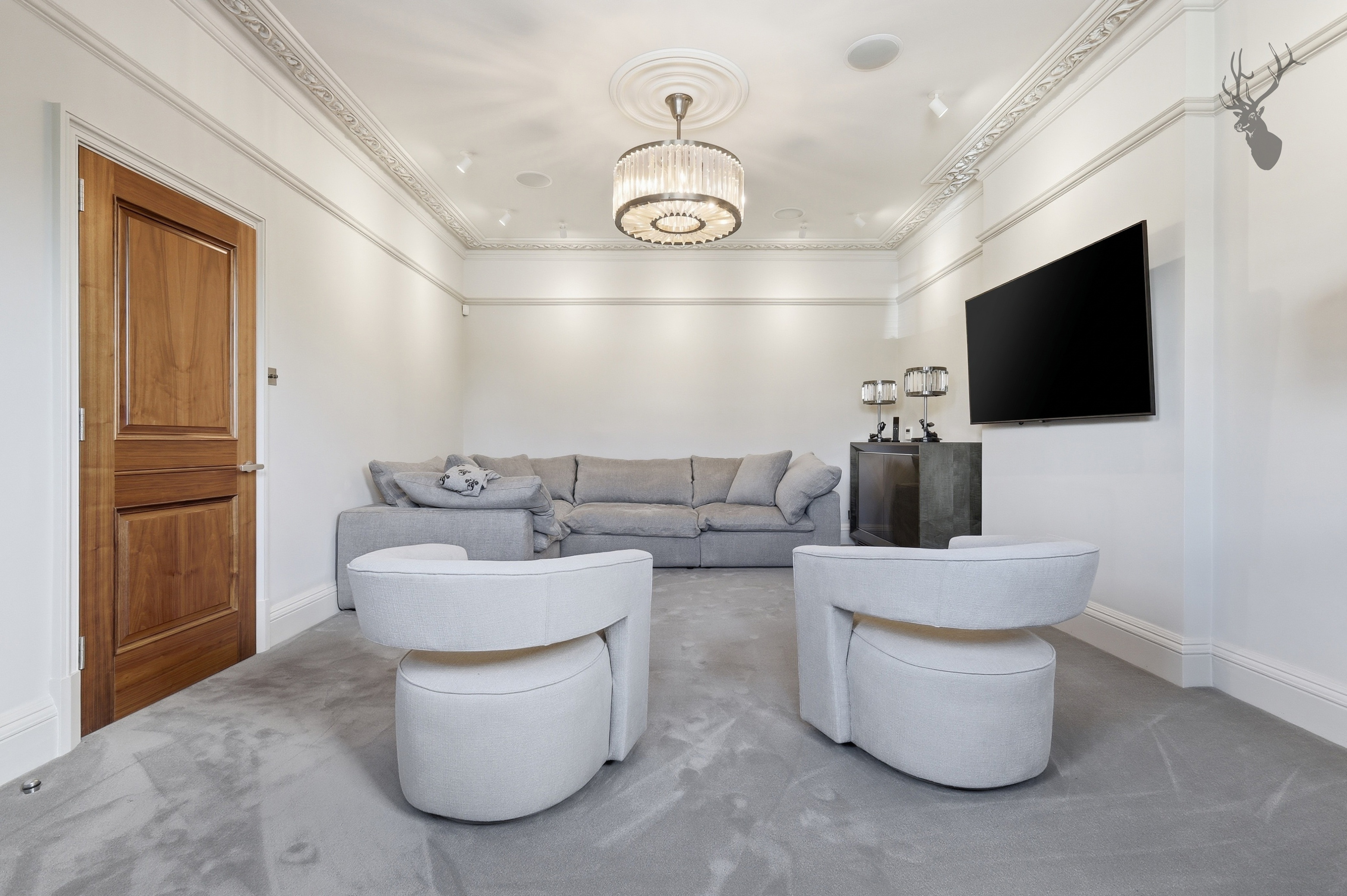 5 bedroom detached house for sale, Monkhams Avenue, London, IG8, photo 6 of 20