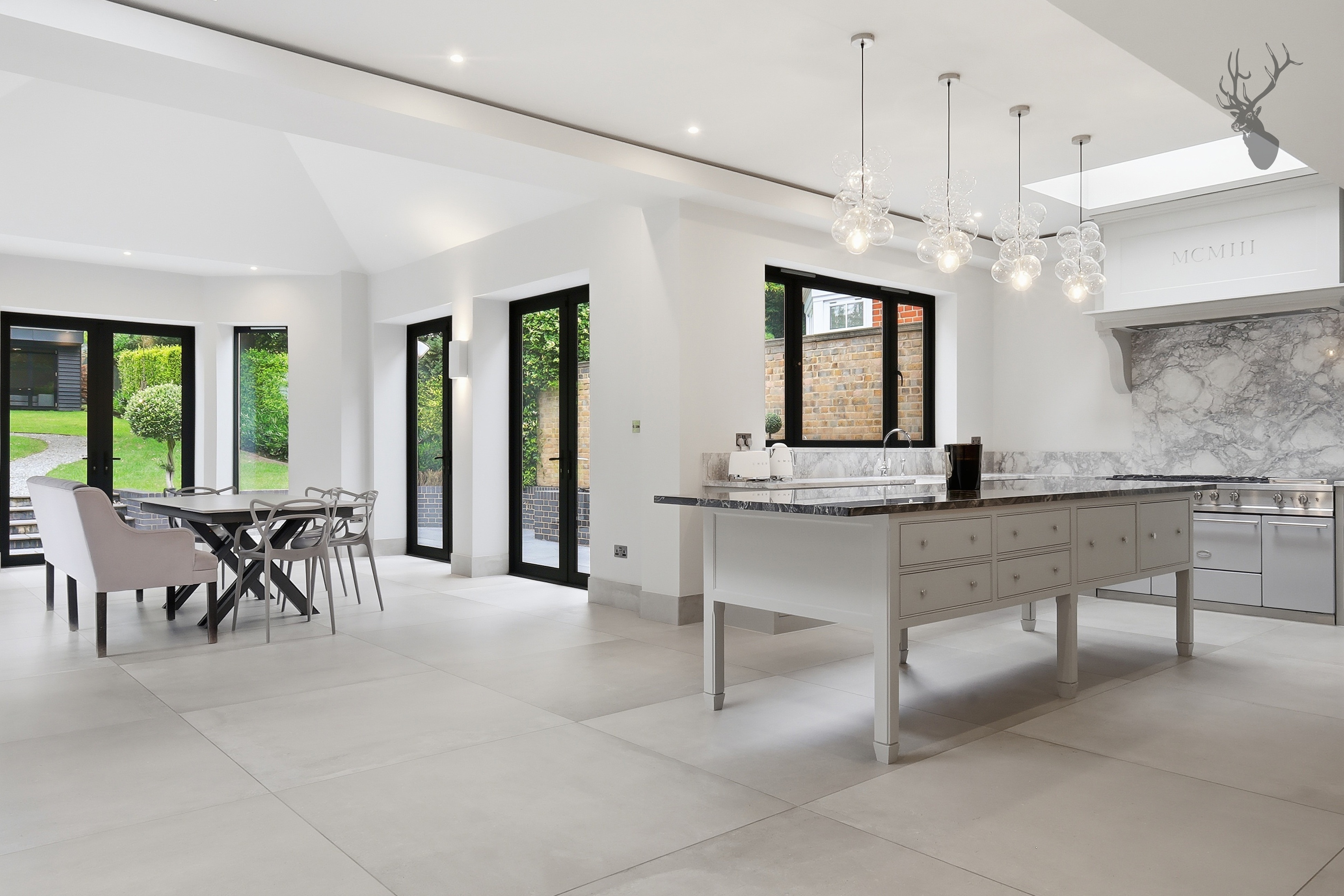 5 bedroom detached house for sale, Monkhams Avenue, London, IG8, photo 9 of 20