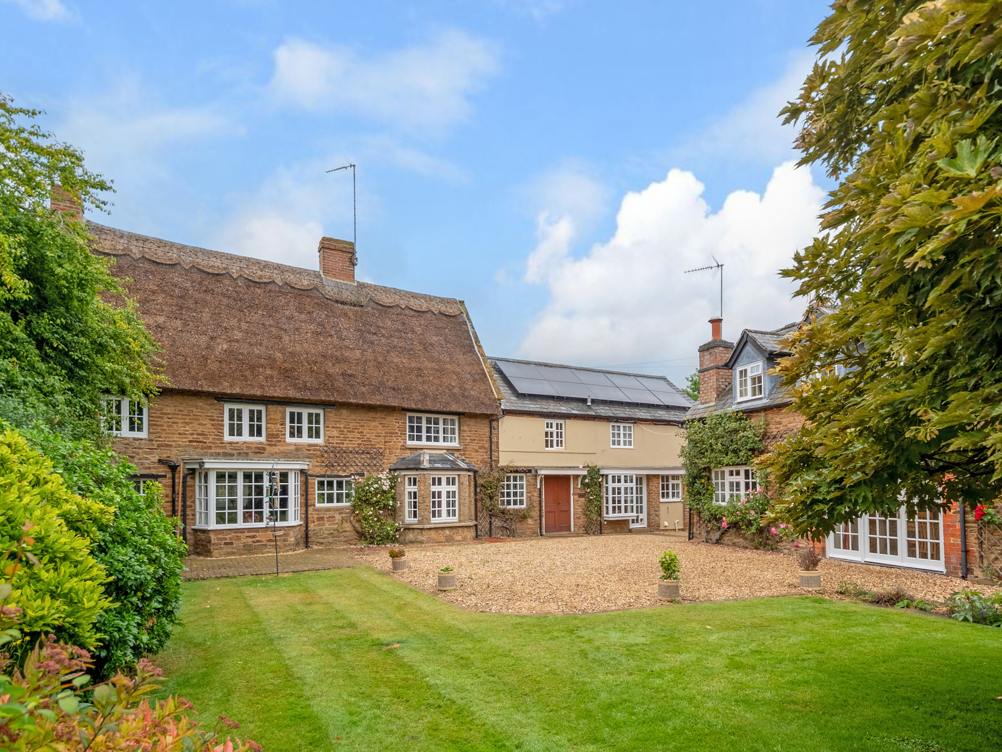 6 bedroom detached house for sale, Colledges House, Daventry, NN11