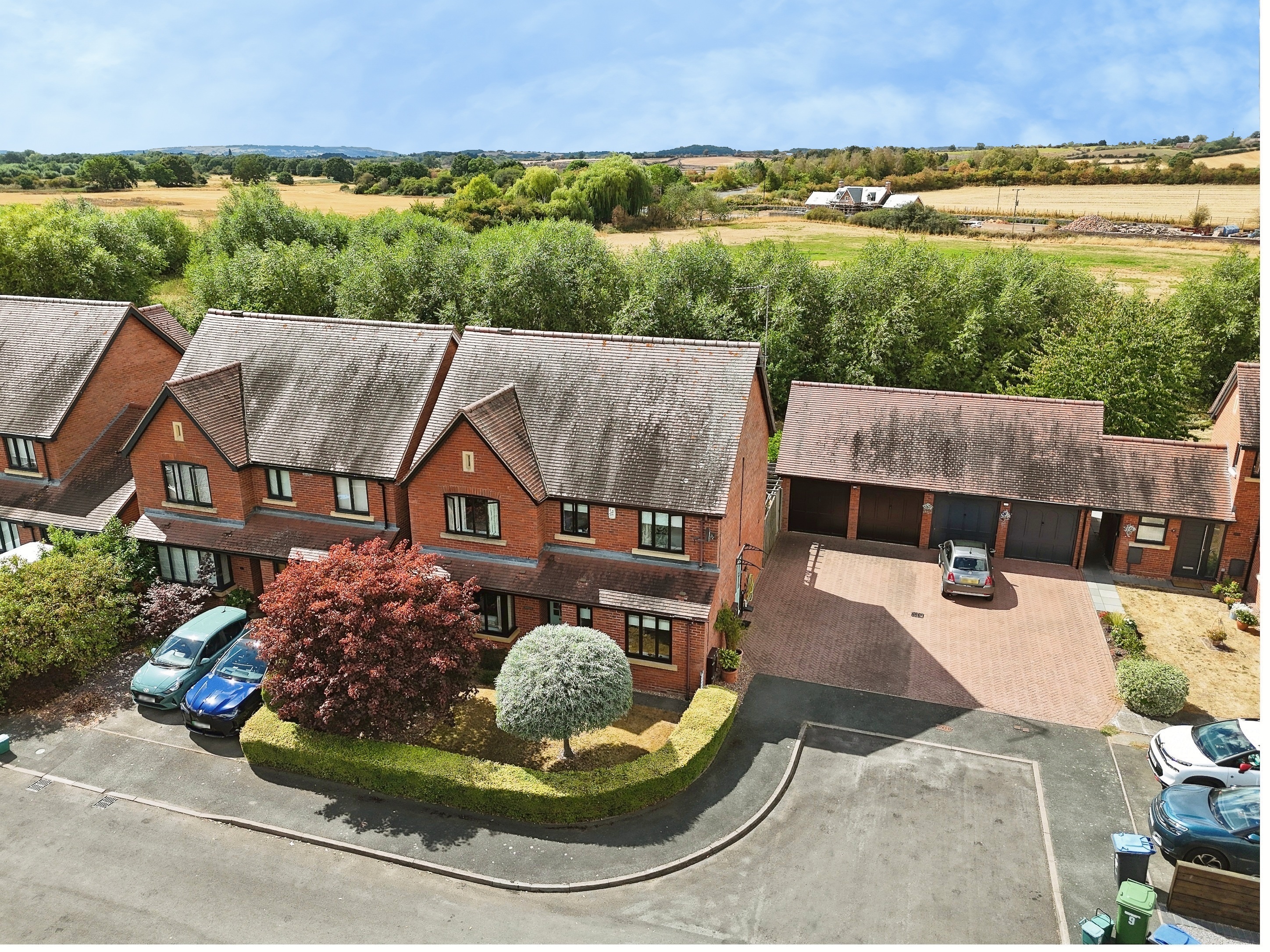 4 bedroom detached house for sale, Millers Bank, Alcester, B50