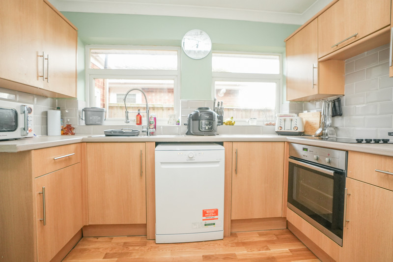 1 bedroom for sale, Beach Road, Canvey Island, SS8, photo 7 of 9