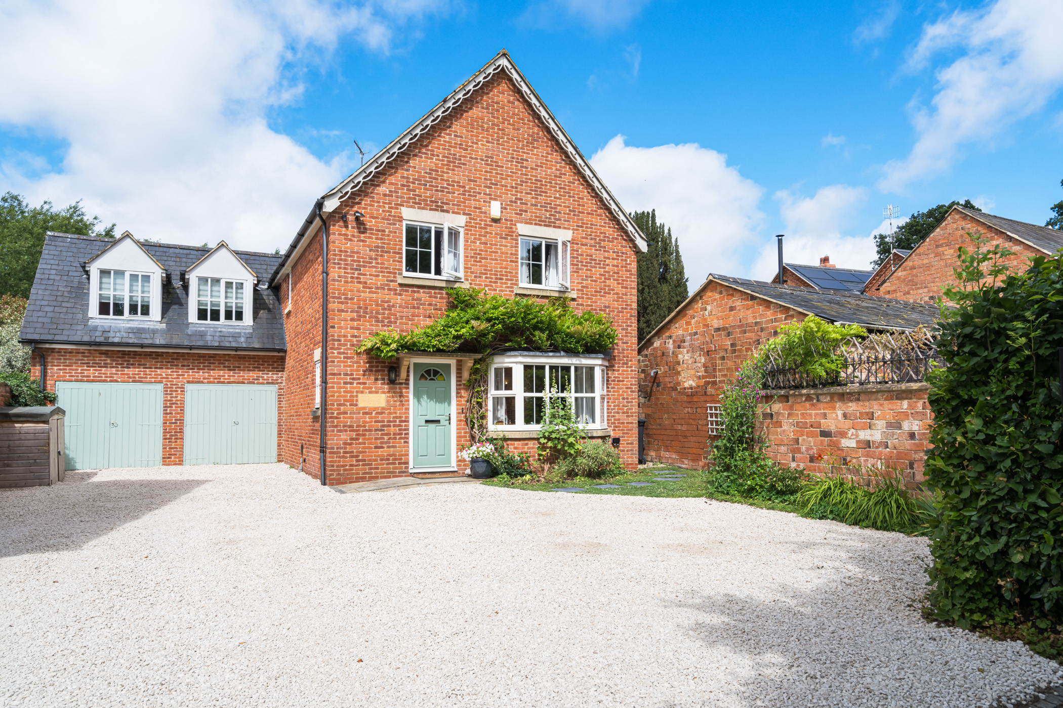 4 bedroom detached house for sale, The Malt House Sutton Lane, Banbury, OX15