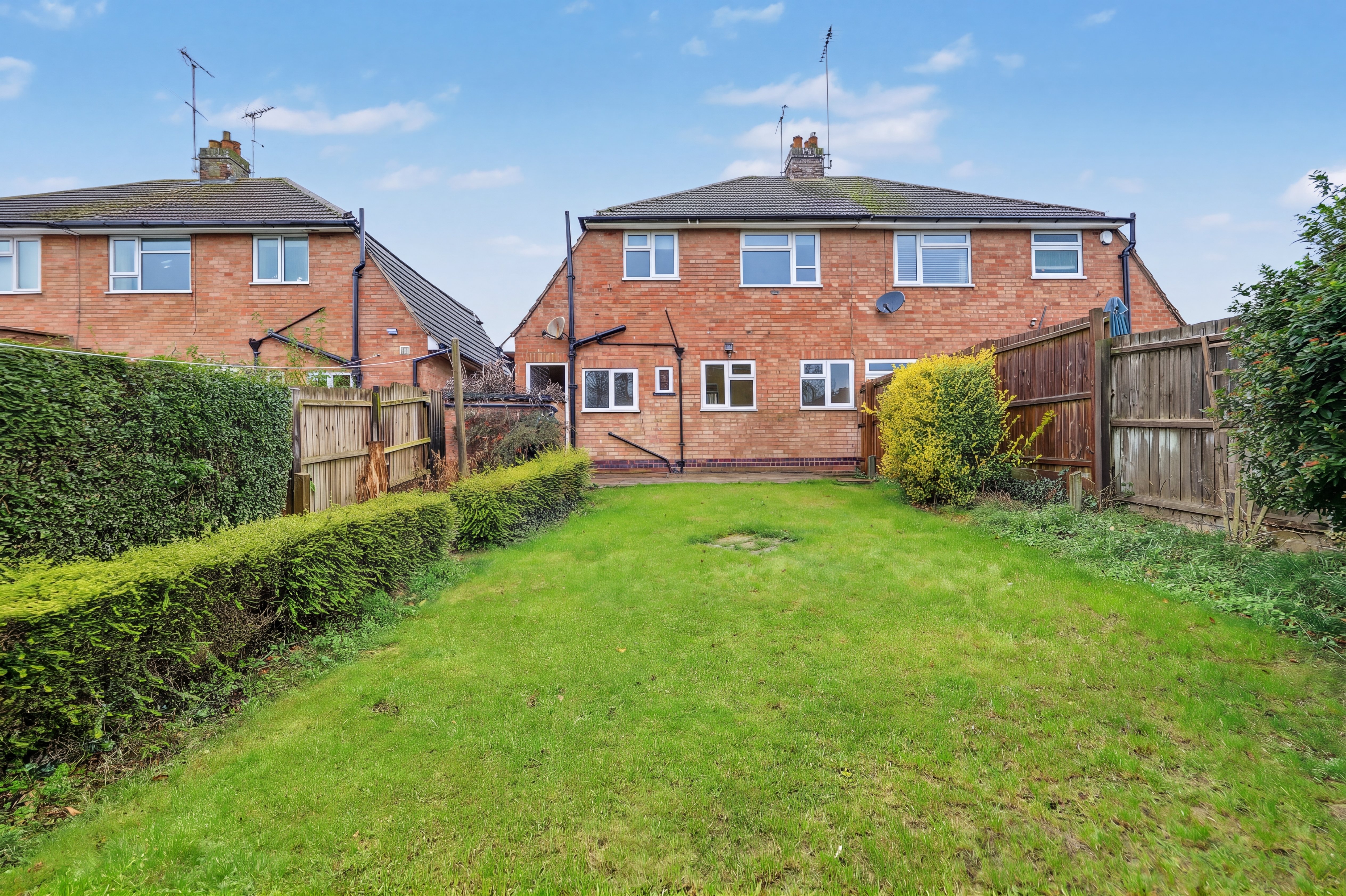 3 bedroom detached house for sale, Marsh Drive, Leicester, LE8