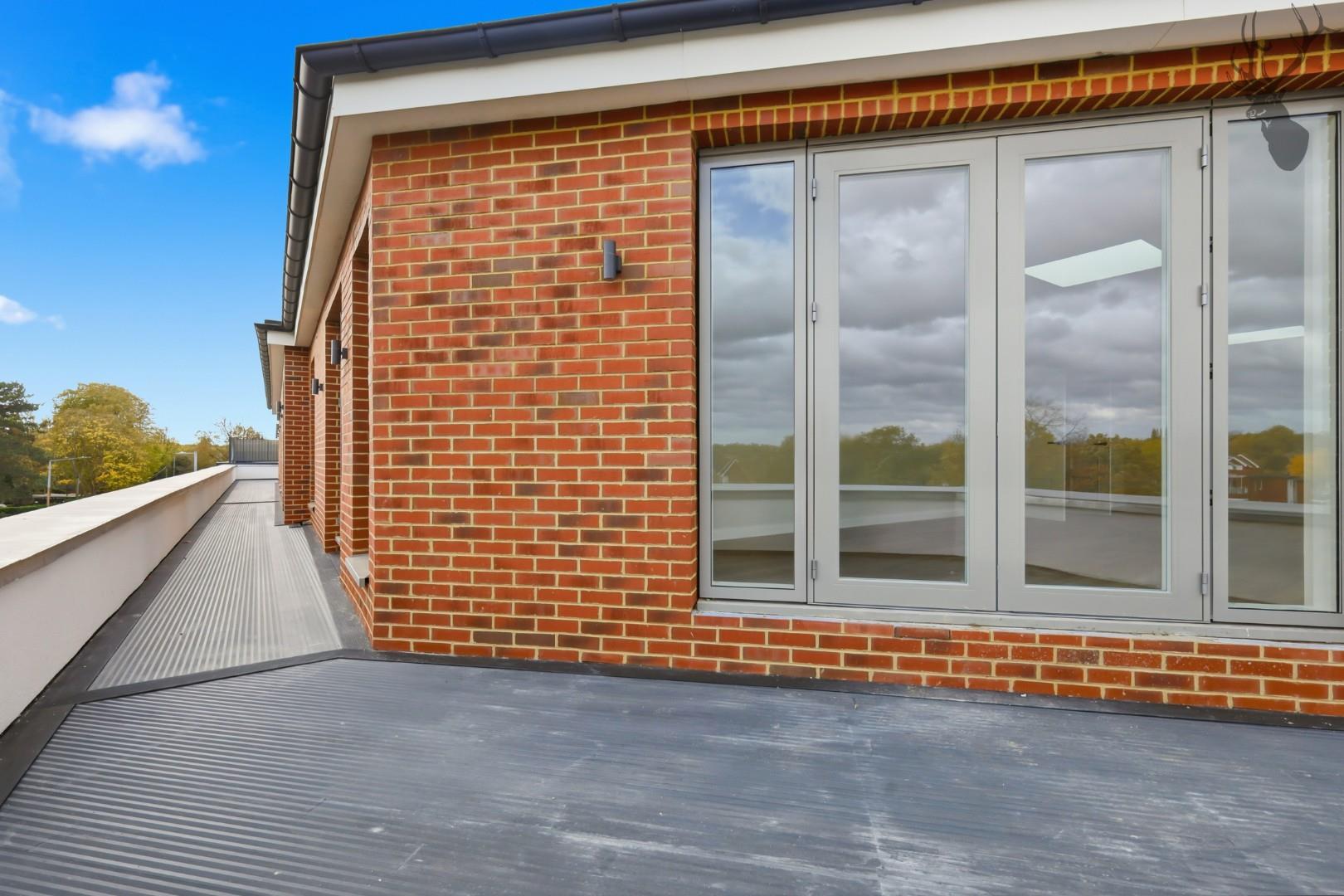 2 bedroom apartment for sale, Novella House, Chigwell, IG7, photo 11 of 15