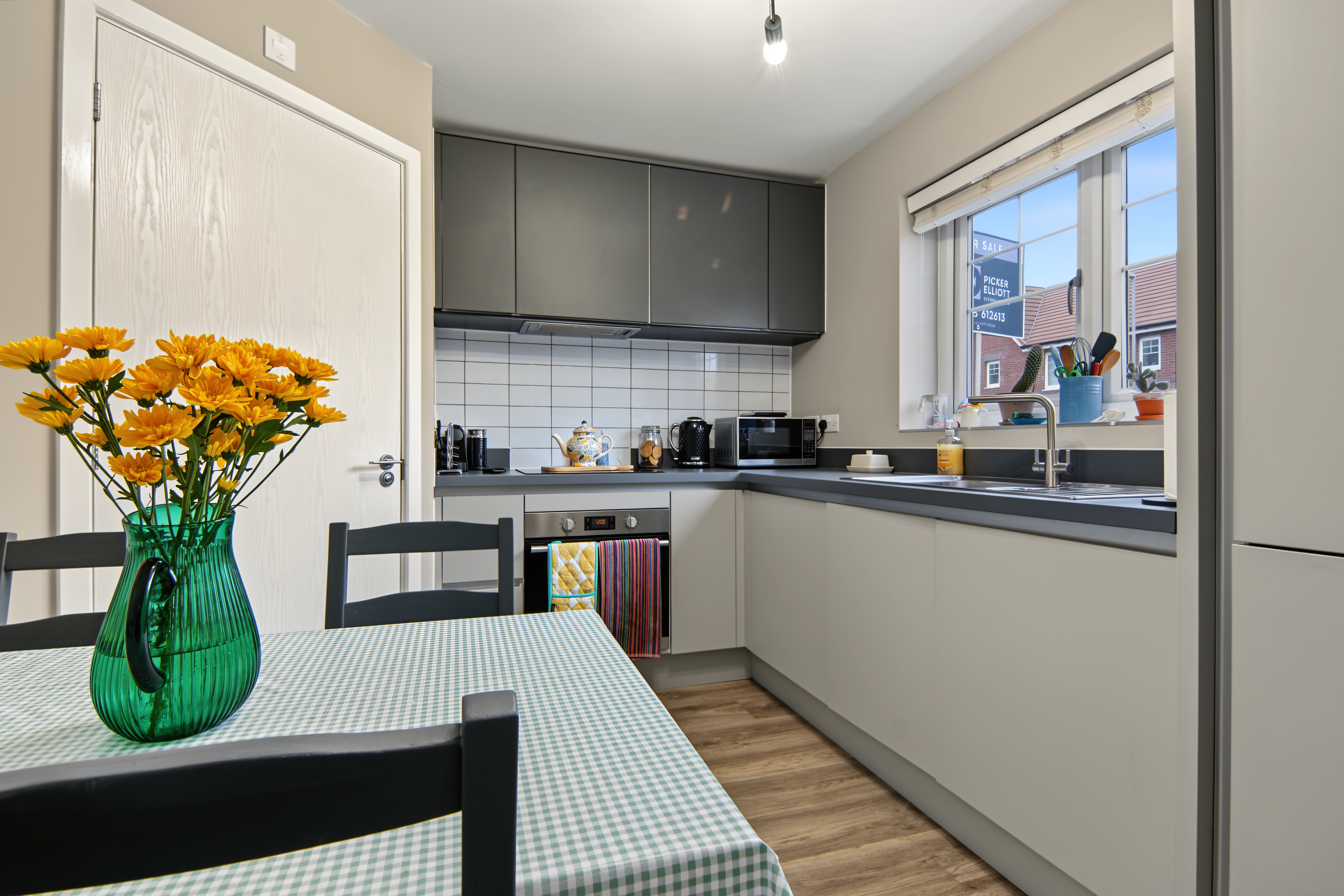 2 bedroom terraced house for sale, Notleyfield Close, Leicester, LE9, photo 6 of 20
