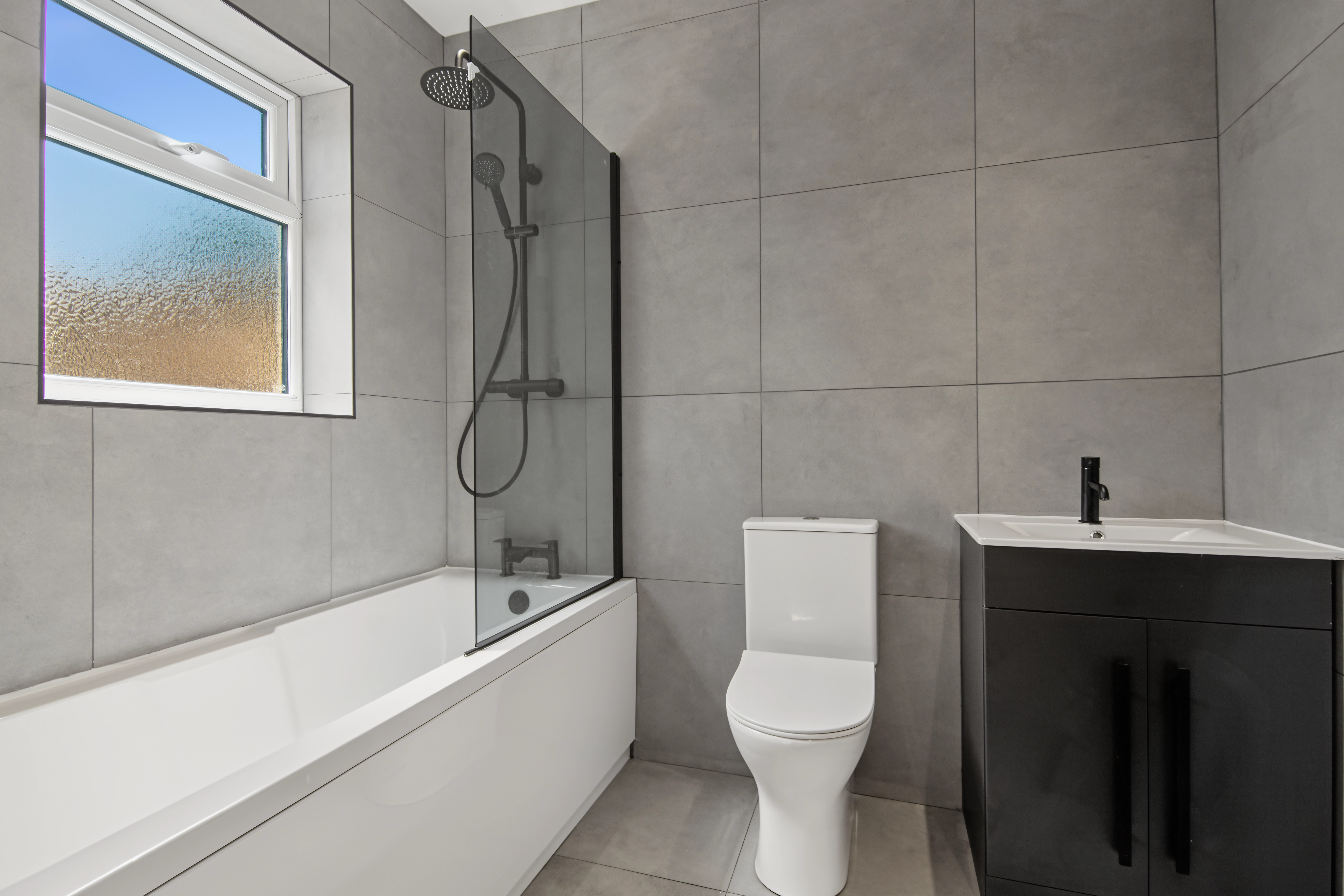 2 bedroom end of terrace house for sale, Highland Road, Coventry, CV5, photo 2