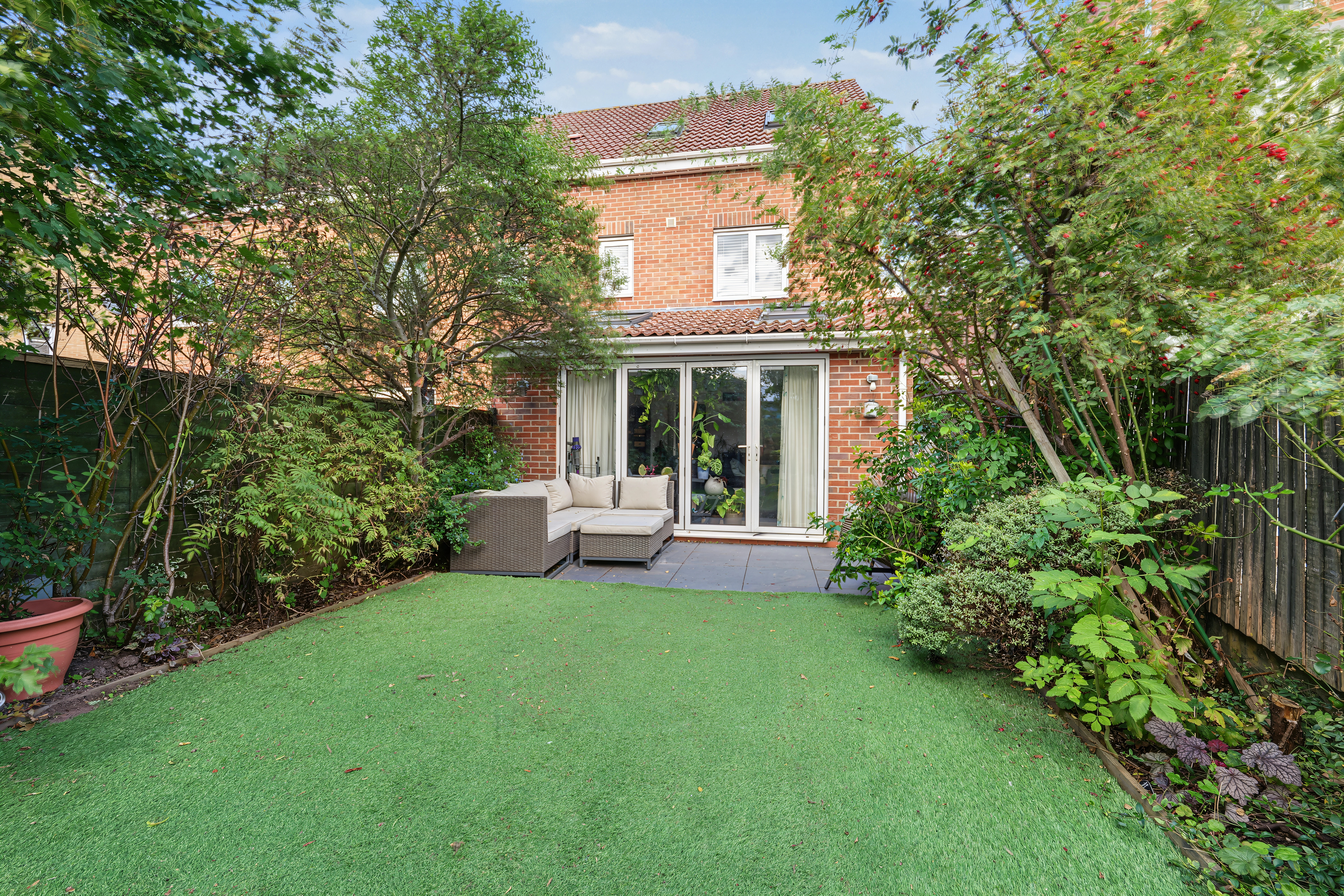 4 bedroom end of terrace house for sale, Middlebrook Green, Market Harborough, LE16