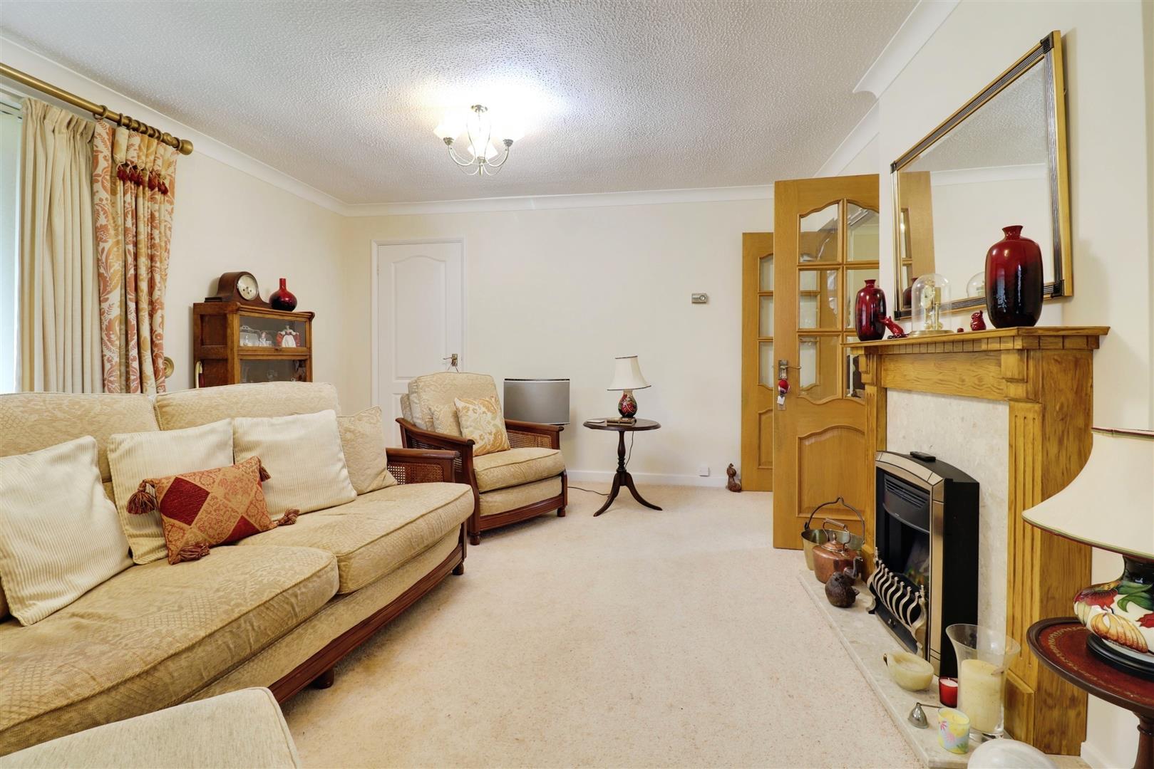 2 bedroom apartment for sale, Mere Court Sandbach Road North, Stoke-On-Trent, ST7, photo 5
