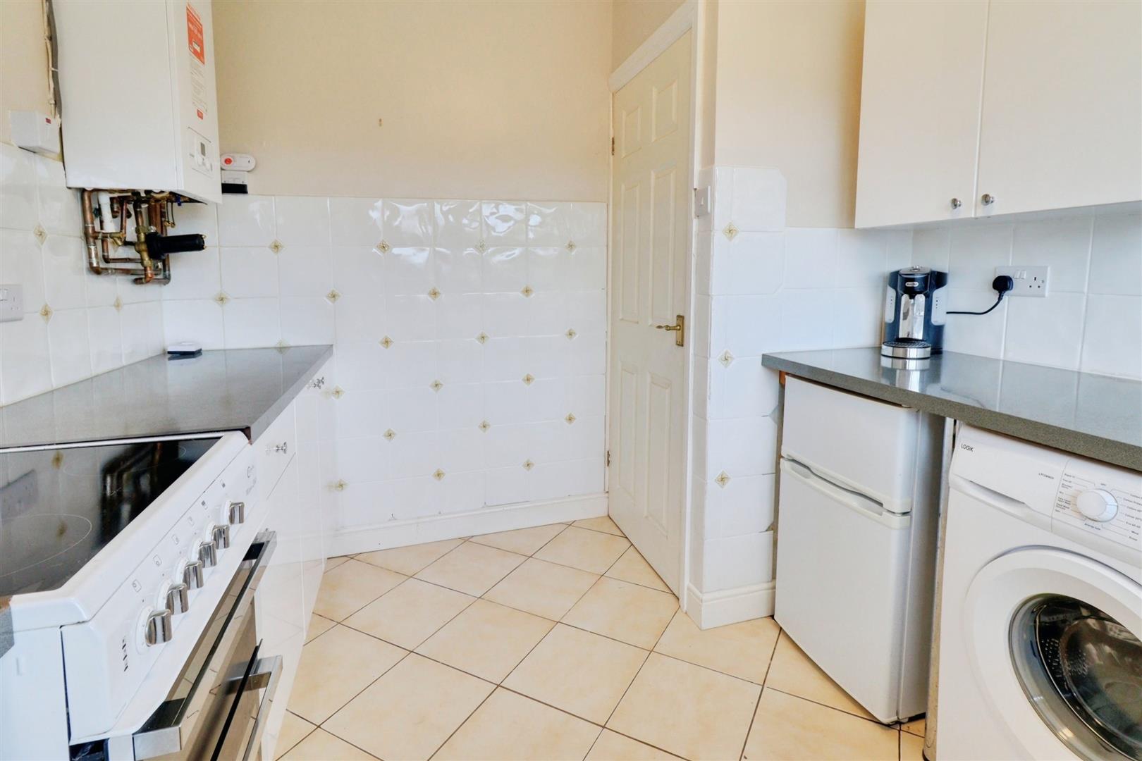 2 bedroom house for sale, Delves Close, Crewe, CW2, photo 12 of 20