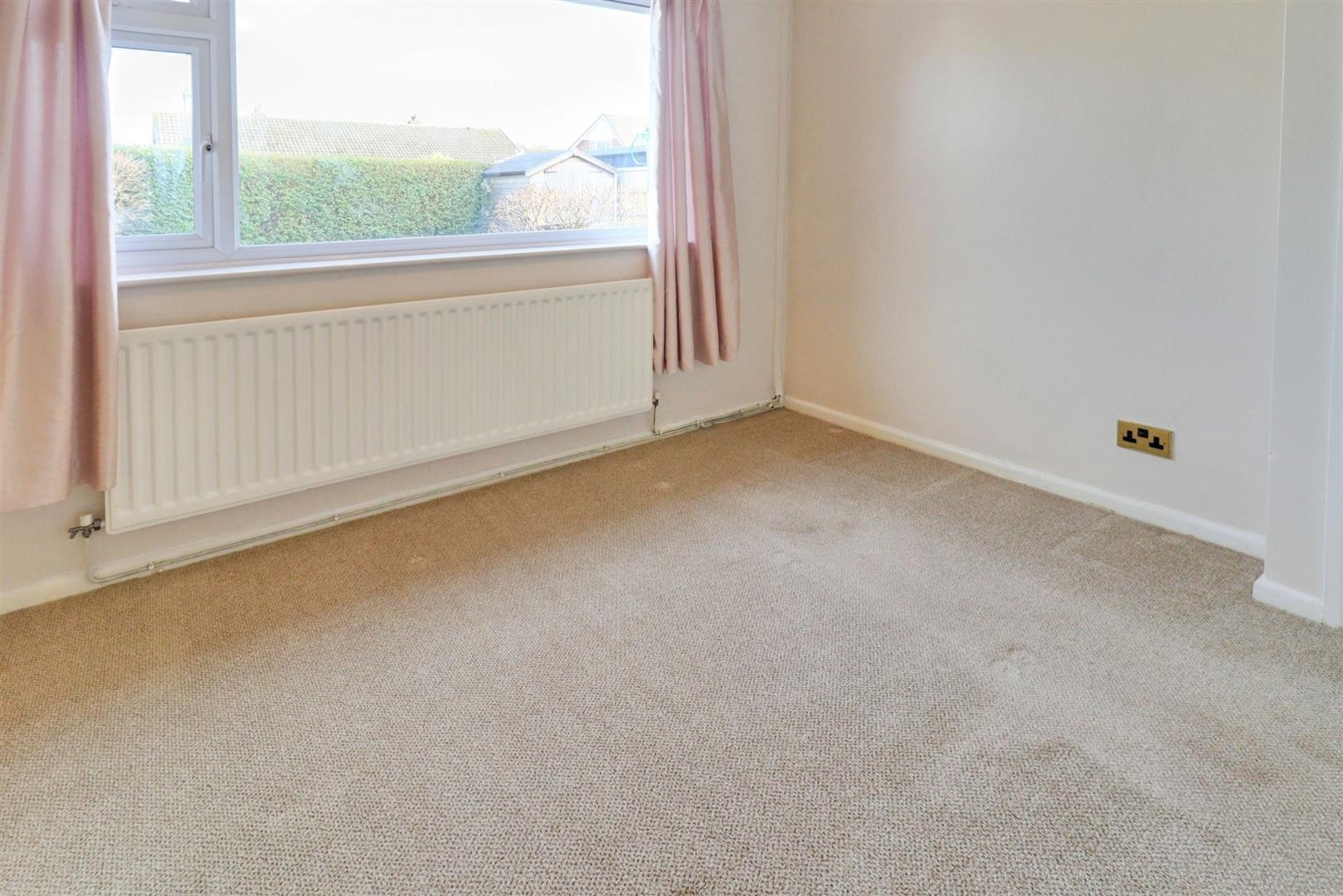 2 bedroom house for sale, Delves Close, Crewe, CW2, photo 6 of 20
