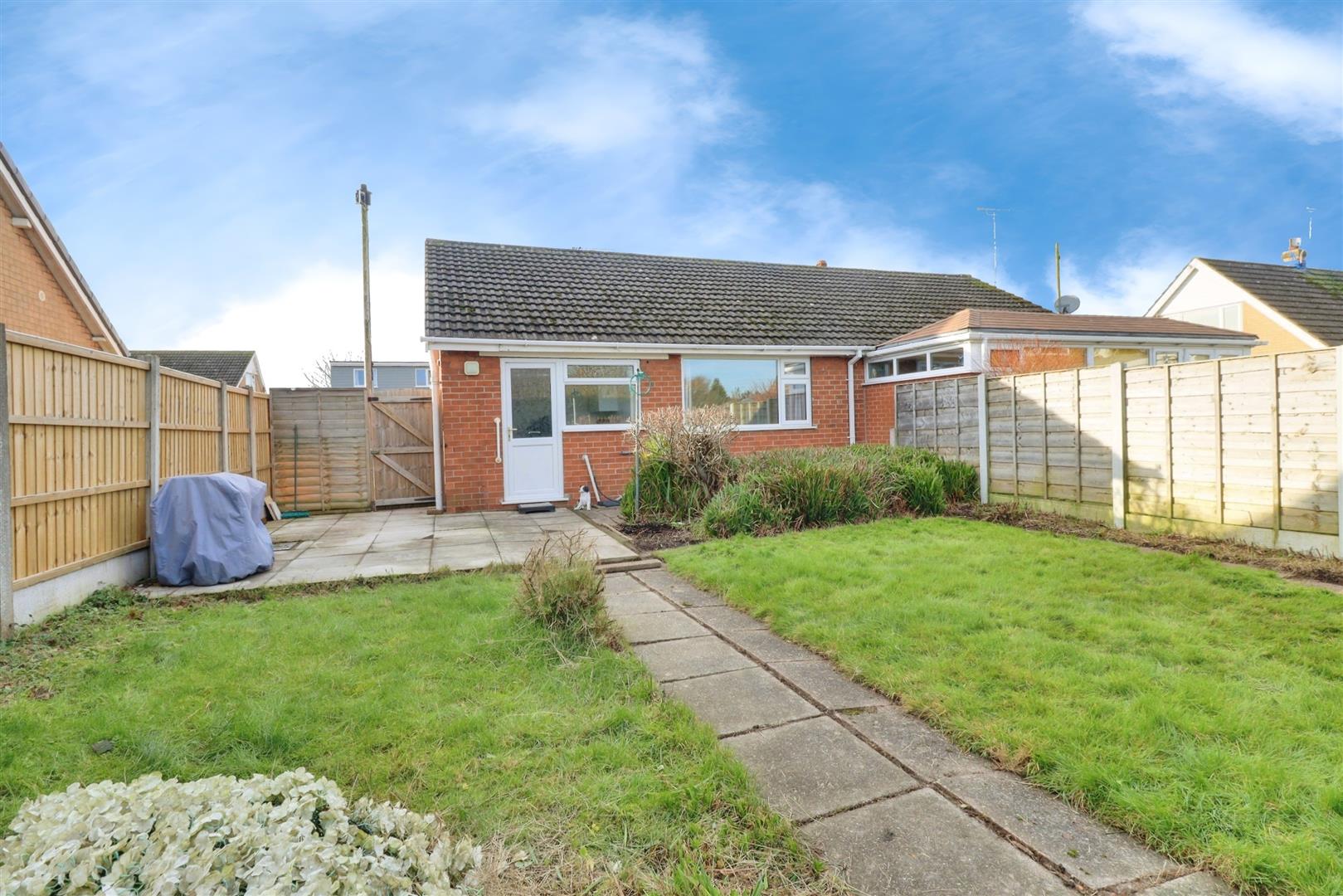 2 bedroom house for sale, Delves Close, Crewe, CW2, photo 7 of 20