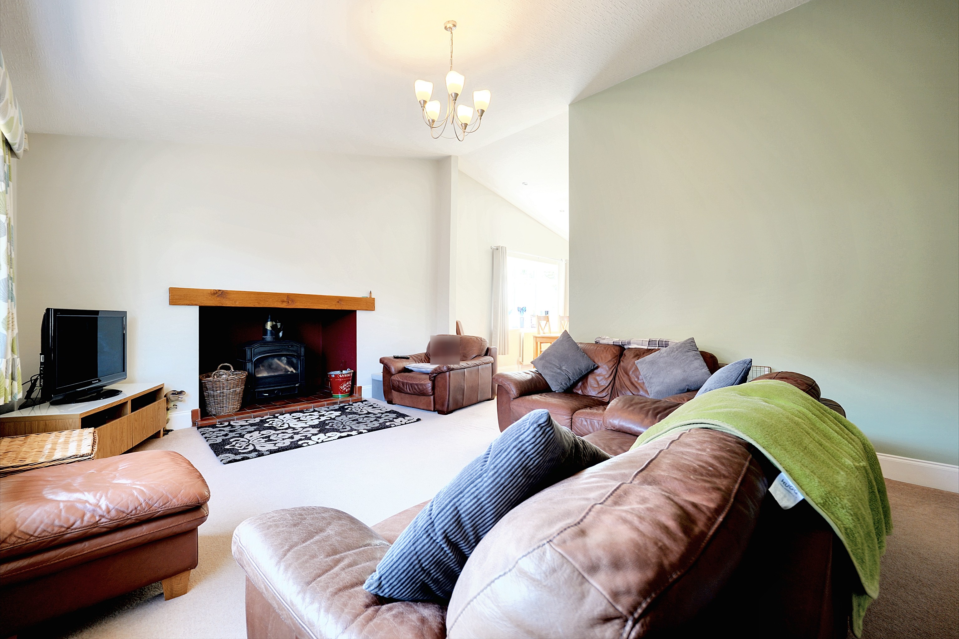 3 bedroom detached bungalow for sale, Blaby Road, Leicester, LE19