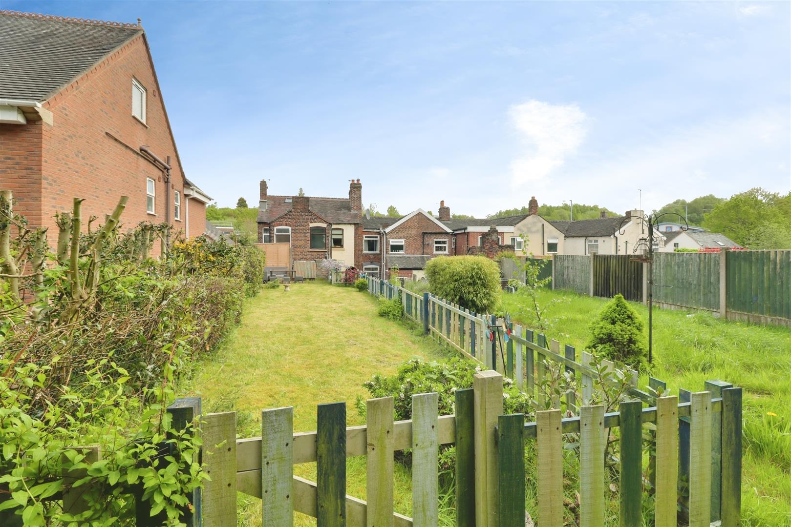 2 bedroom house for sale, Liverpool Road, Stoke-On-Trent, ST7, photo 2