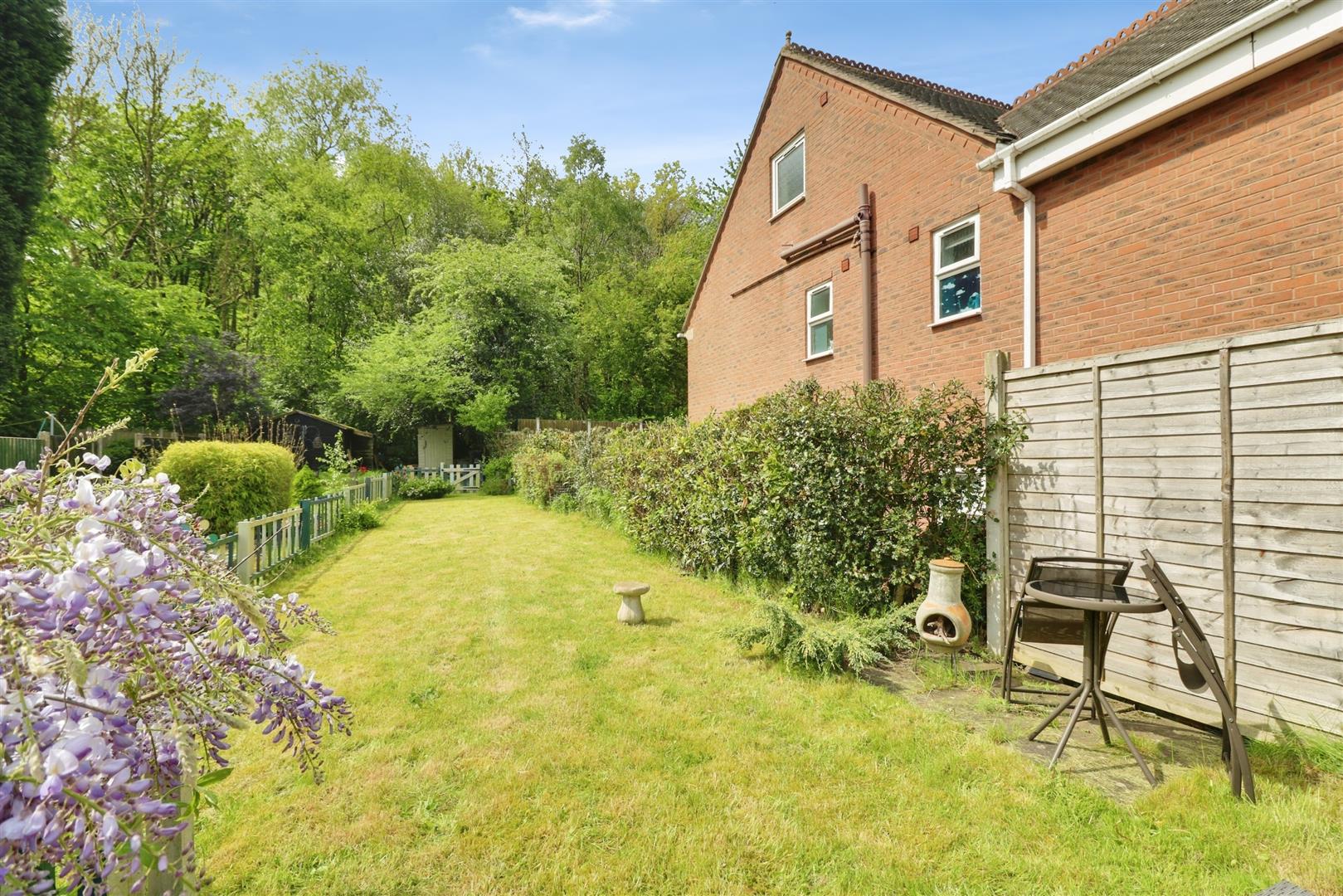 2 bedroom house for sale, Liverpool Road, Stoke-On-Trent, ST7, photo 3