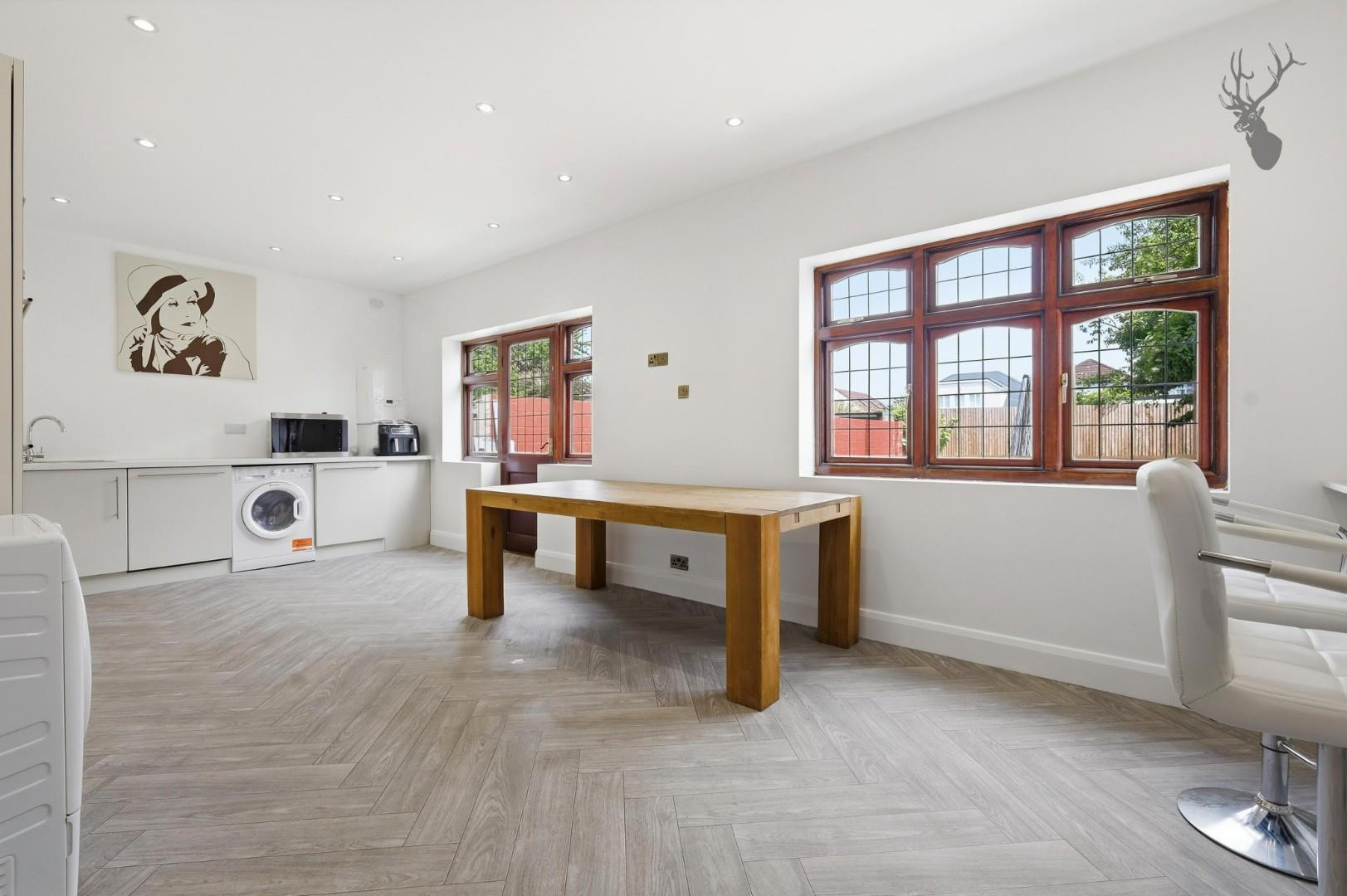 5 bedroom detached bungalow for sale, Briscoe Road, Rainham, RM13, photo 12 of 20
