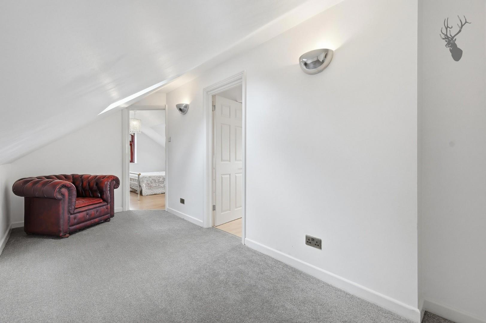 5 bedroom detached bungalow for sale, Briscoe Road, Rainham, RM13, photo 16 of 20