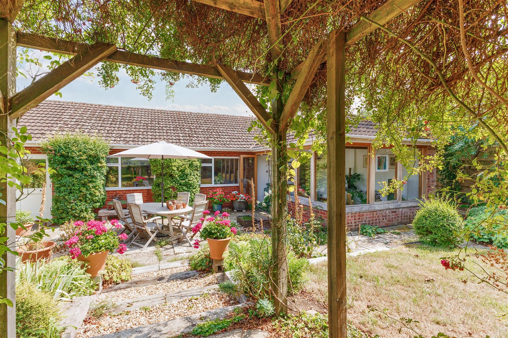 3 bedroom detached bungalow for sale, Langdale Upper Street, Worcester, WR8
