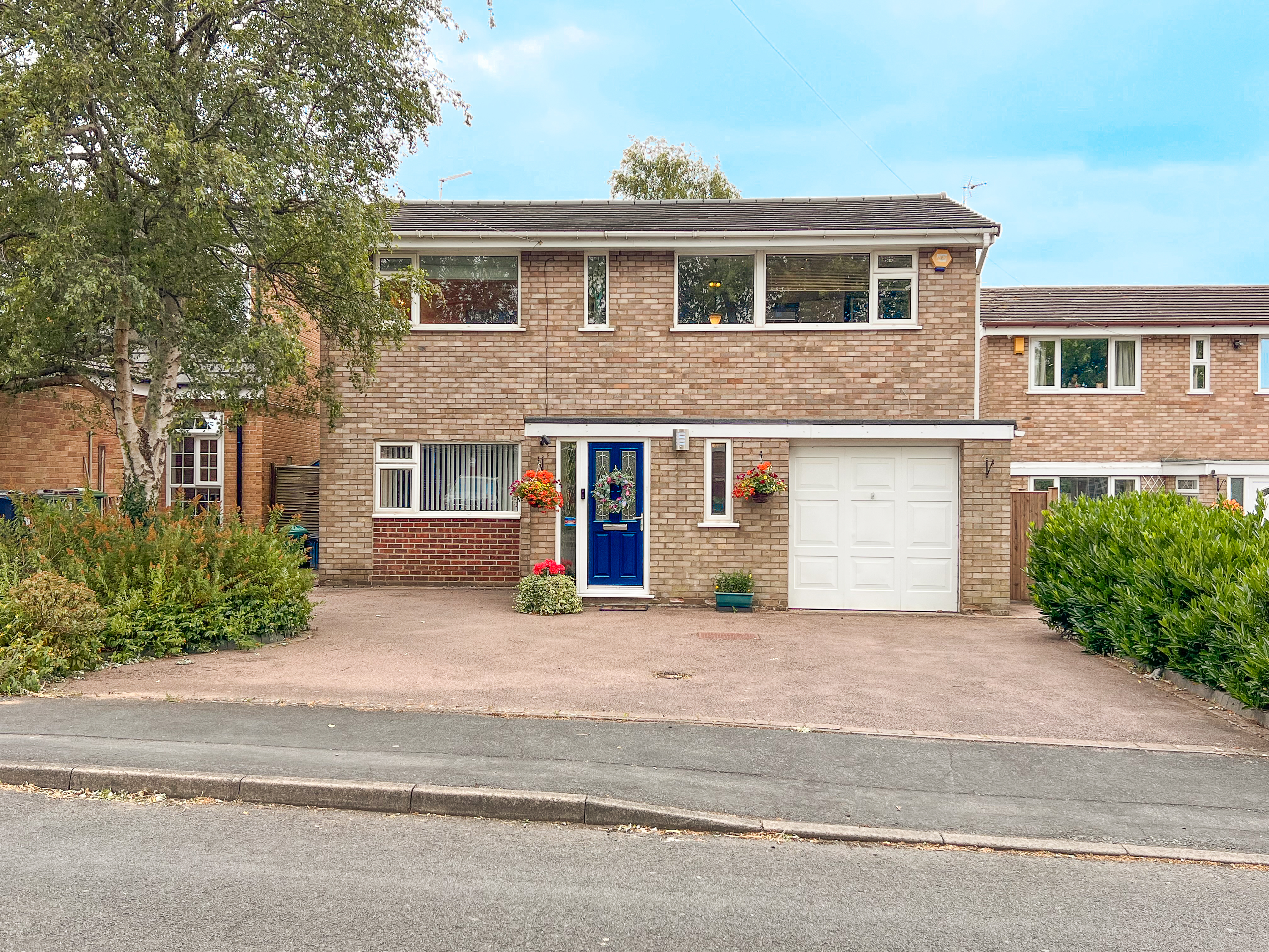 4 bedroom detached house for sale, Forest Rise, Leicester, LE2