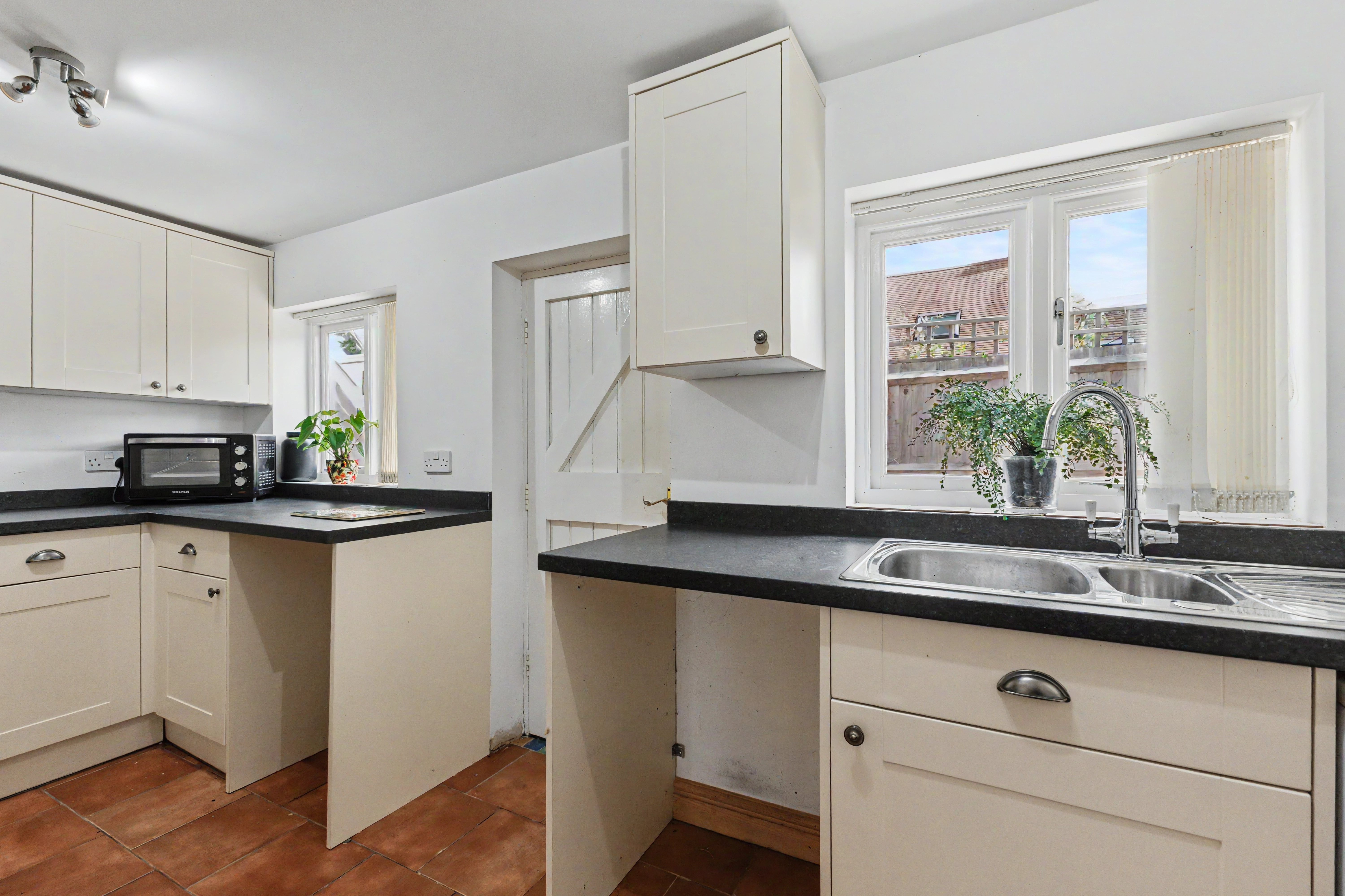 2 bedroom detached house for sale, White Cottage, Shipston-On-Stour, CV36