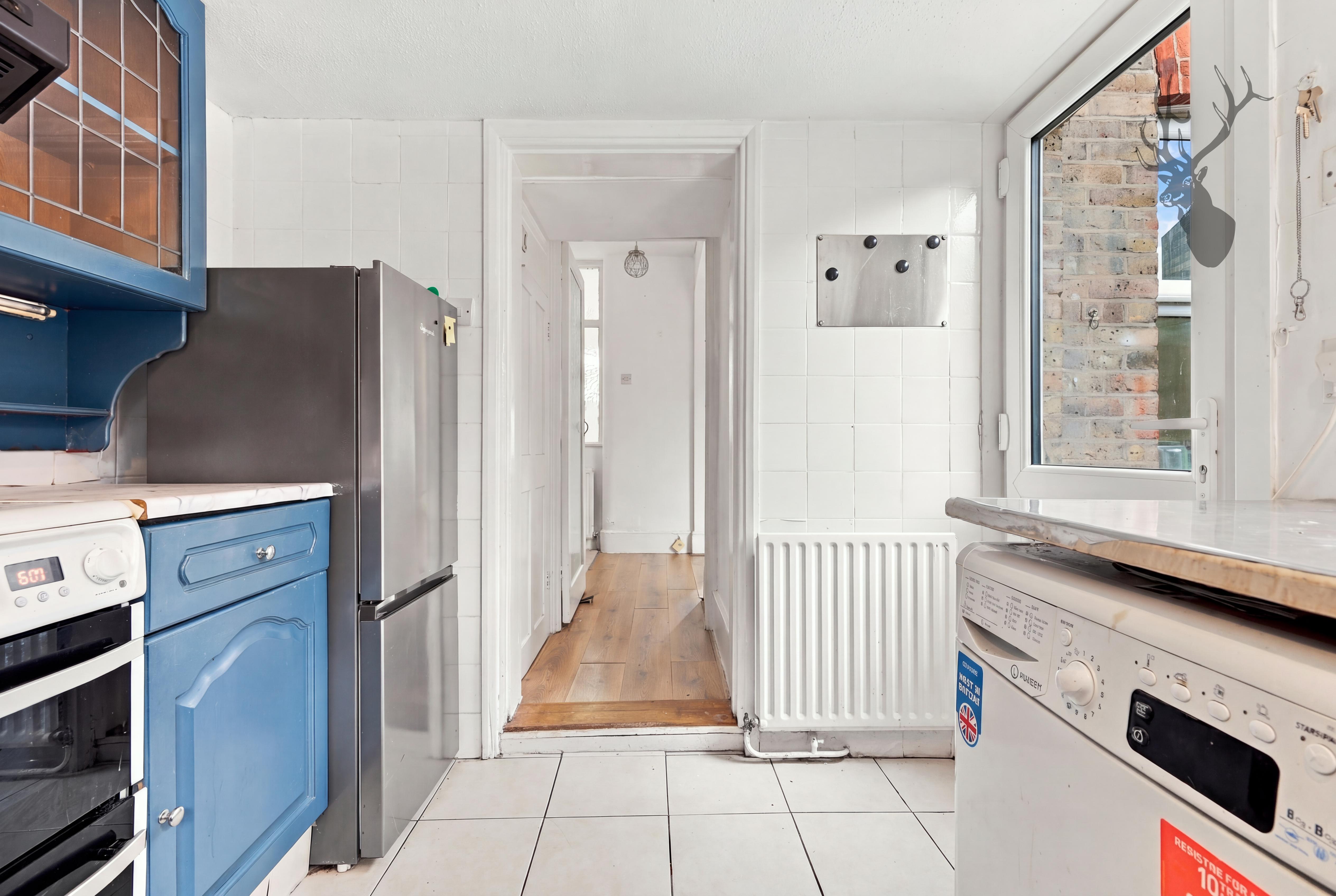 2 bedroom terraced house for sale, Beech Lane, Buckhurst Hill, IG9, photo 7 of 12