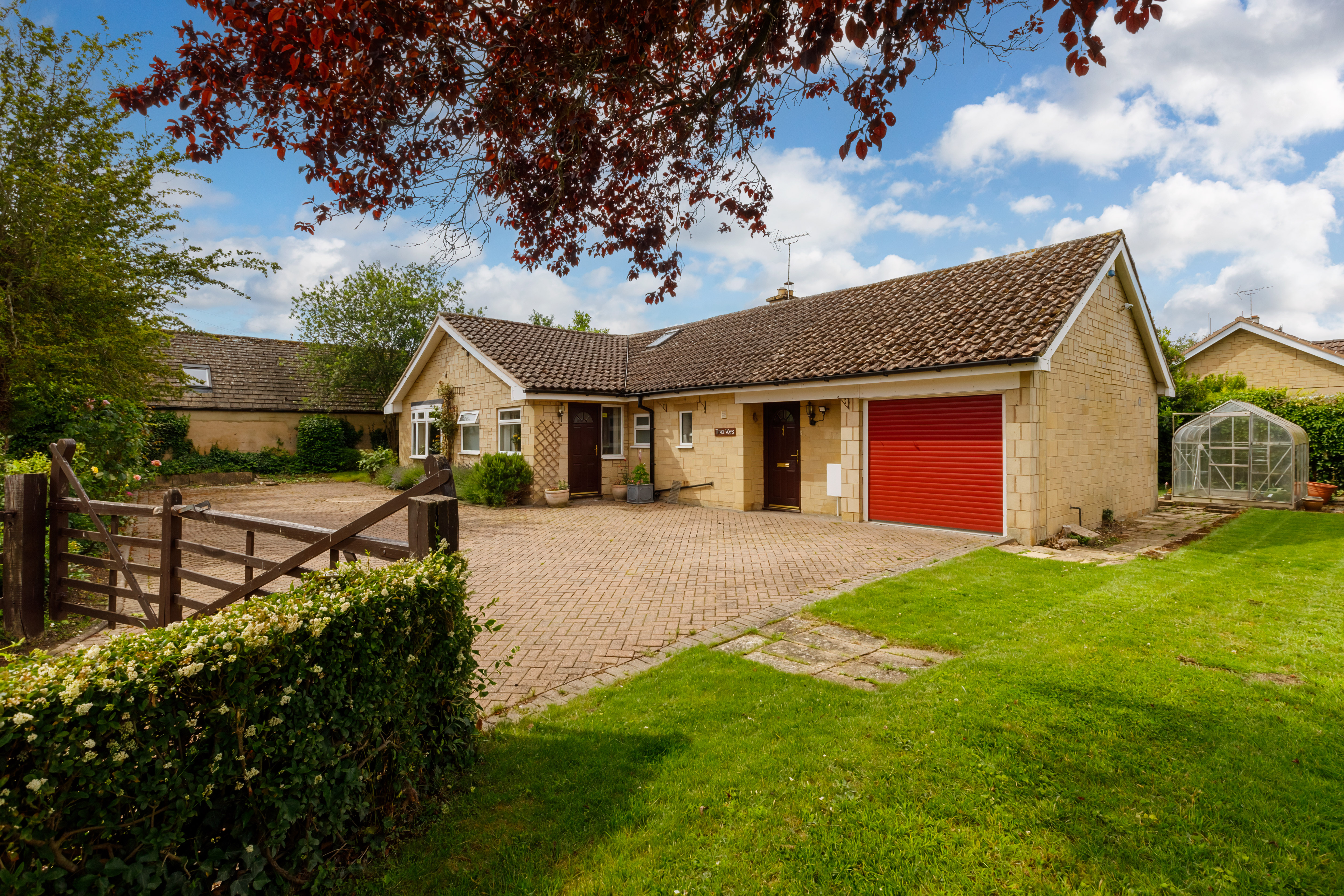 3 bedroom detached bungalow for sale, Three Ways, Stratford-Upon-Avon, CV37