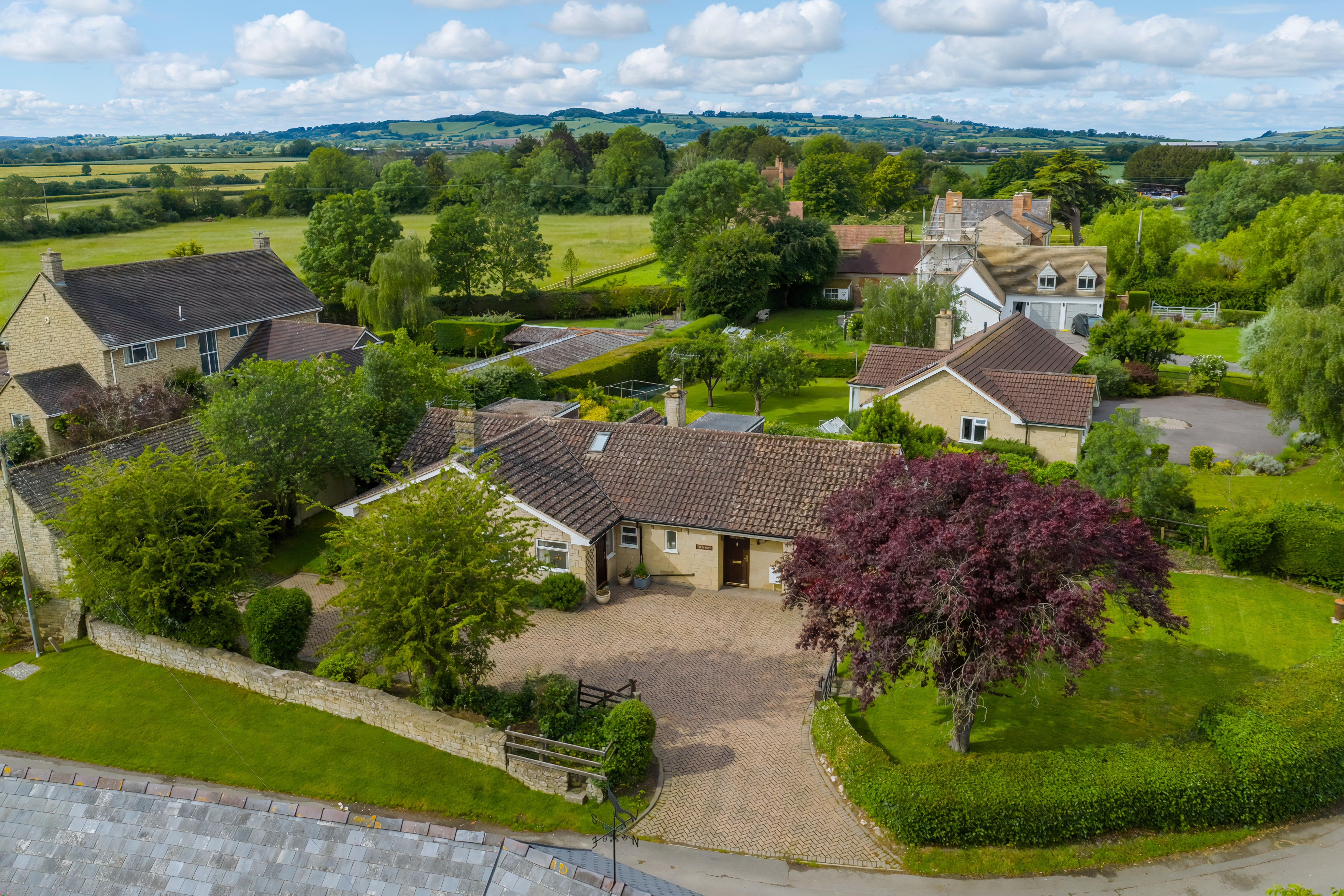 3 bedroom detached bungalow for sale, Three Ways, Stratford-Upon-Avon, CV37