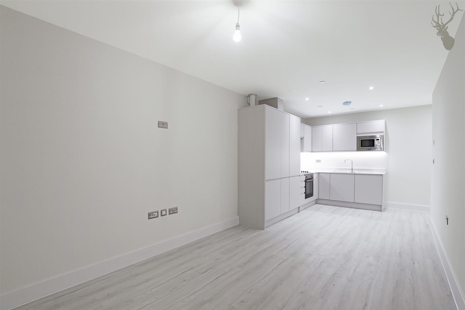 1 bedroom flat for sale, Revival Court Half Moon Lane, Epping, CM16, photo 3