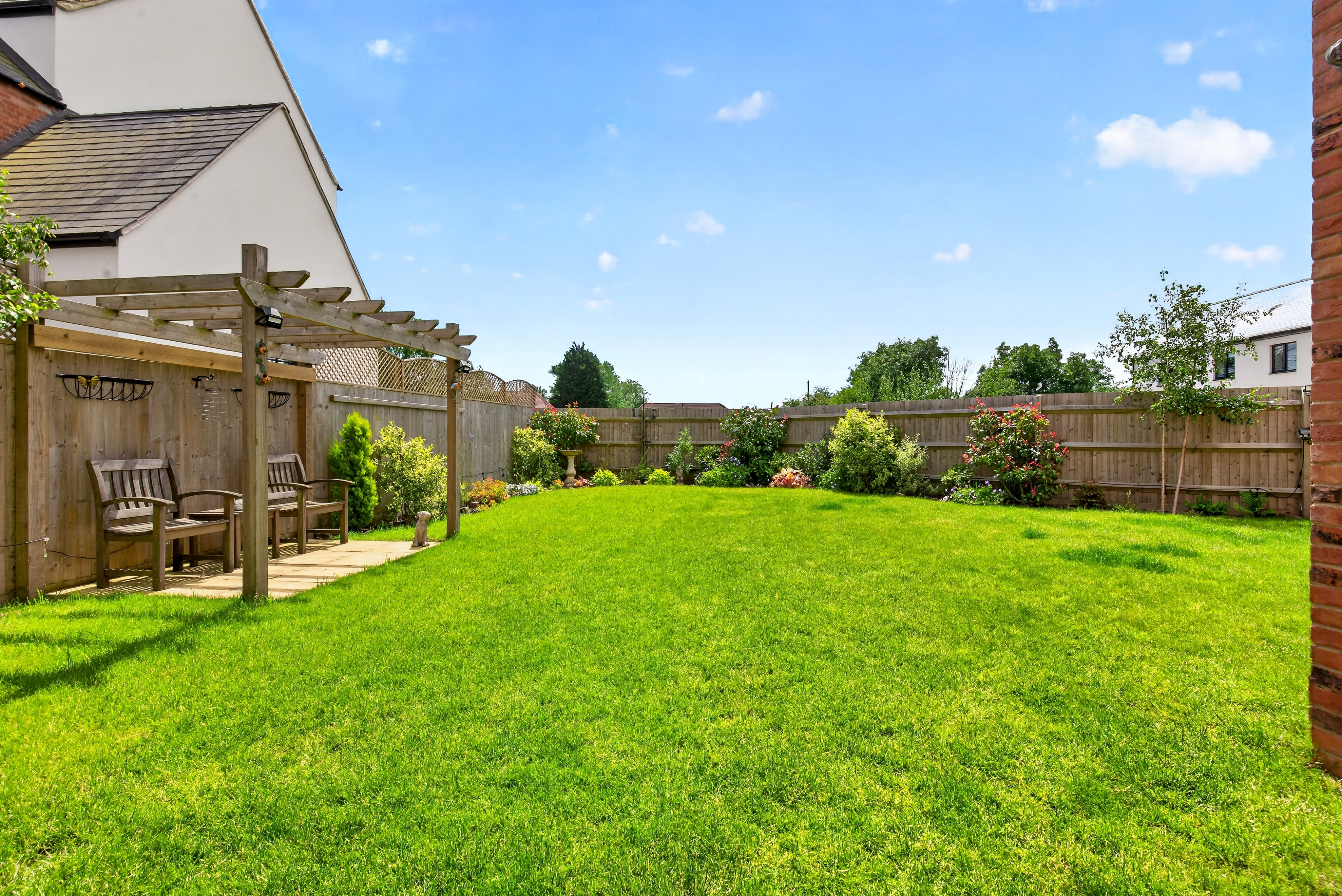4 bedroom link detached house for sale, The Orchard, Evesham, WR11