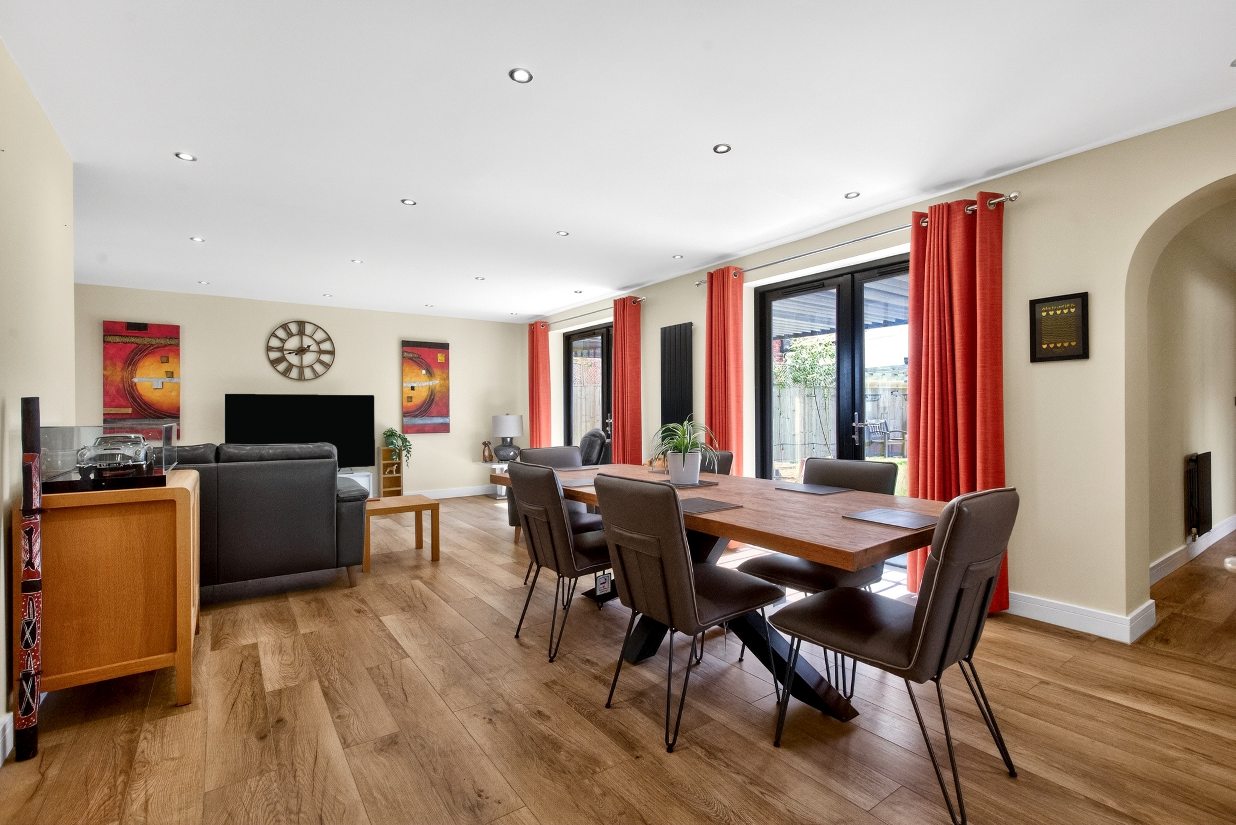 4 bedroom link detached house for sale, The Orchard, Evesham, WR11