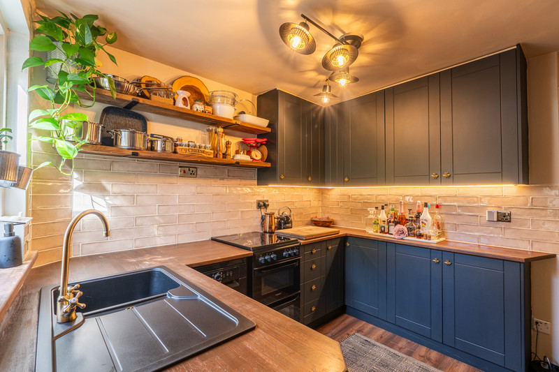 2 bedroom for sale, South Street, Andover, SP10