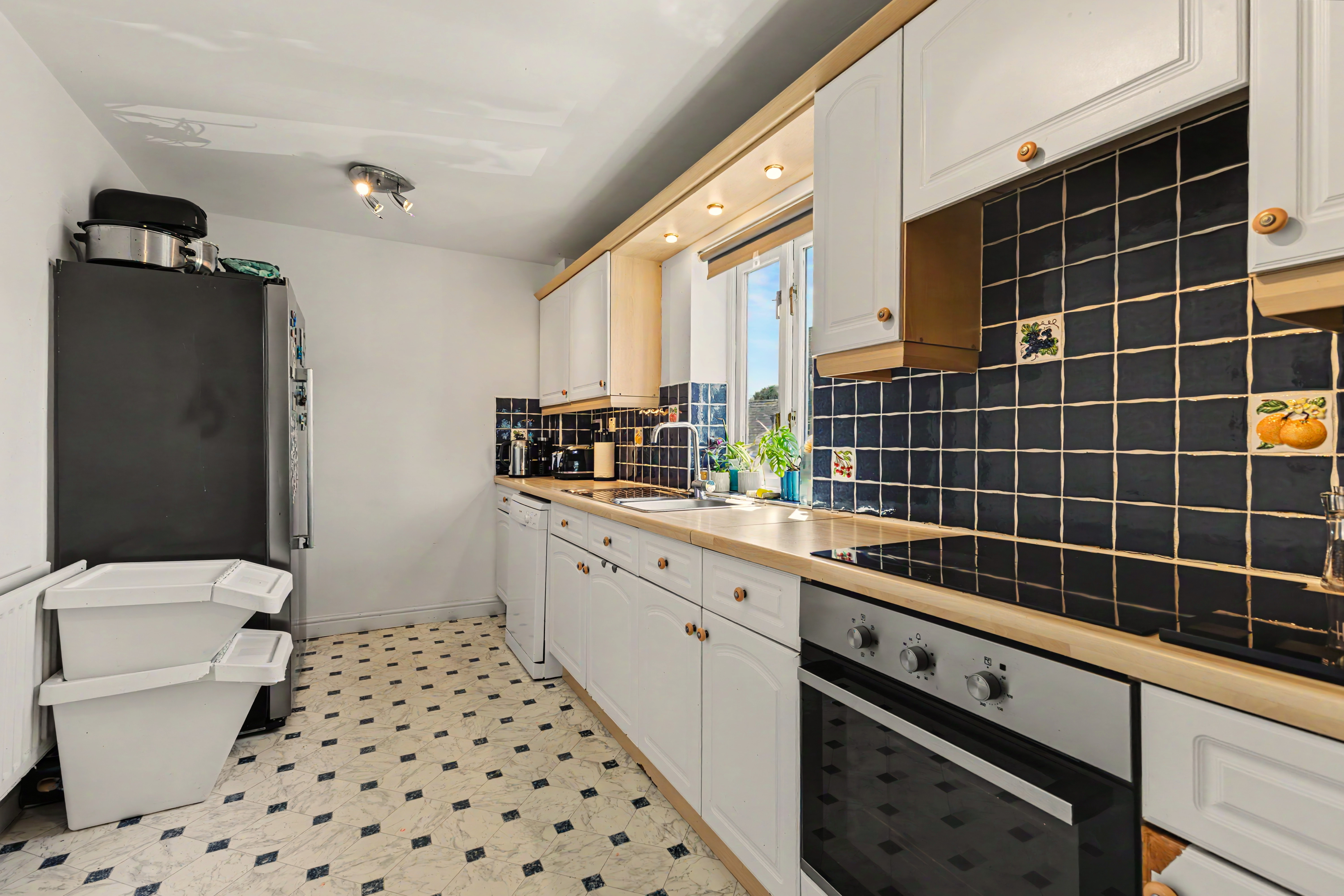 4 bedroom semi detached house for sale, The Old Stores Court Banbury Street, Warwick, CV35