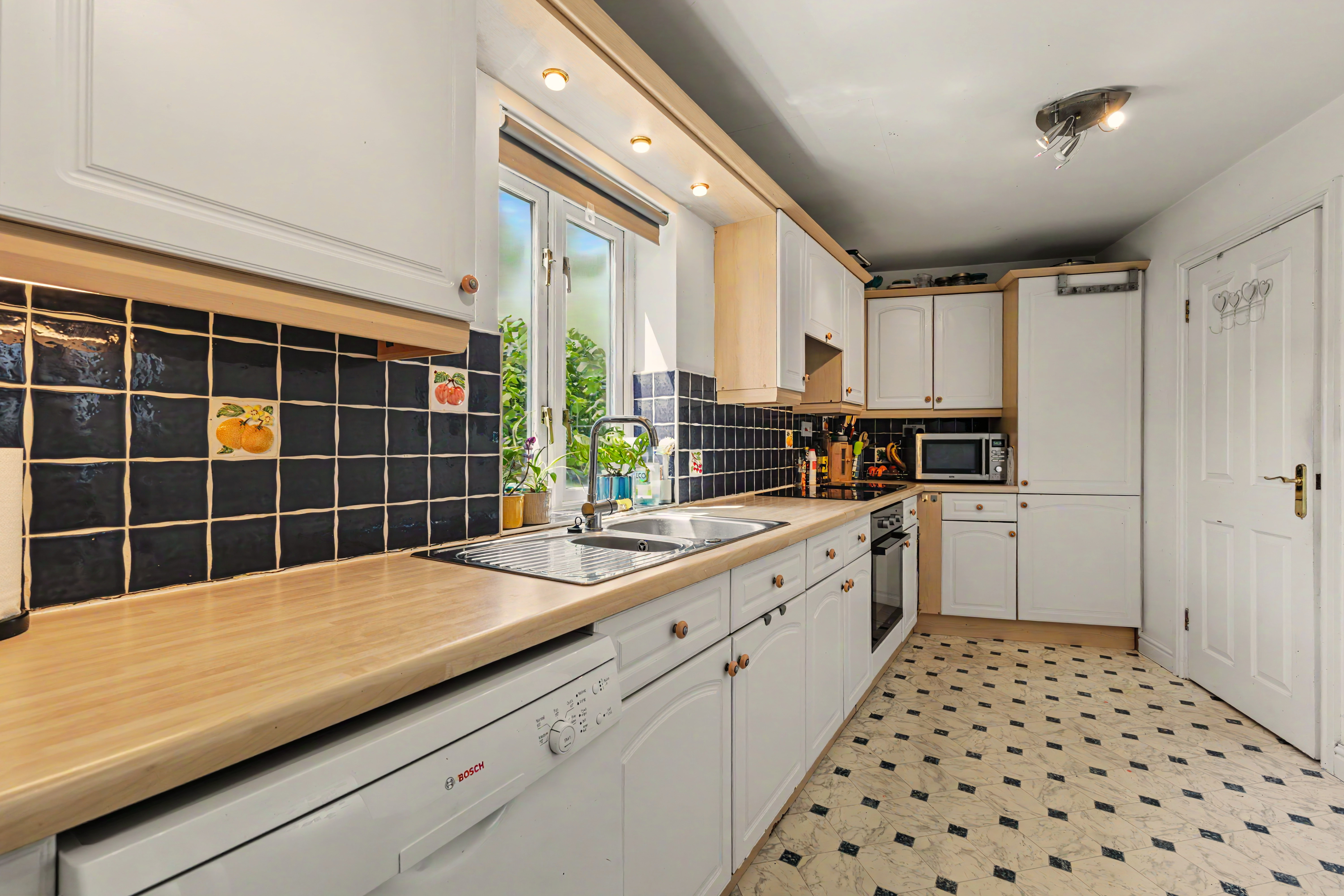 4 bedroom semi detached house for sale, The Old Stores Court Banbury Street, Warwick, CV35