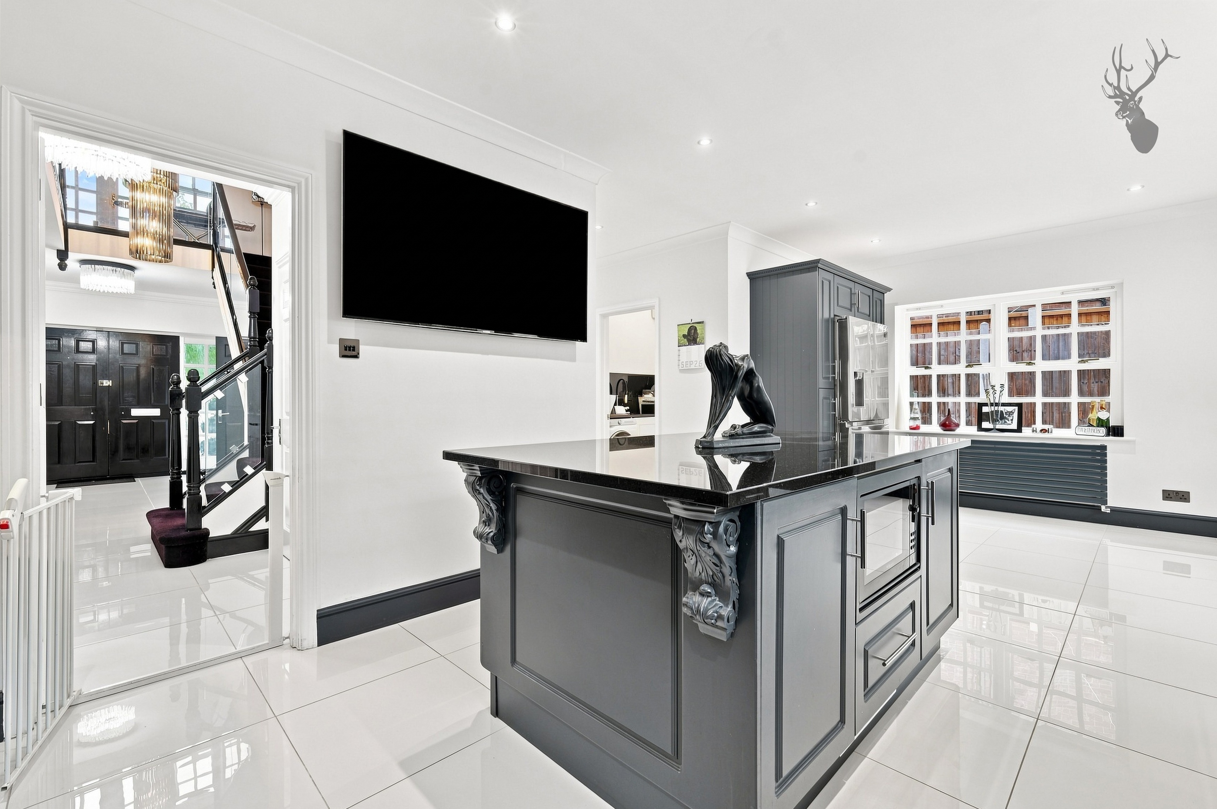 5 bedroom detached house for sale, Richmond Park, Loughton, IG10, photo 12 of 20