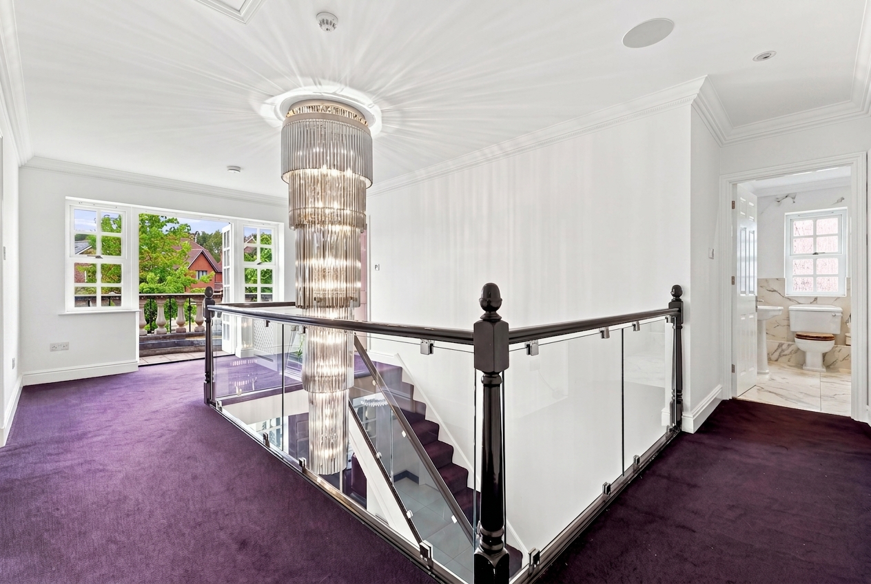 5 bedroom detached house for sale, Richmond Park, Loughton, IG10, photo 16 of 20