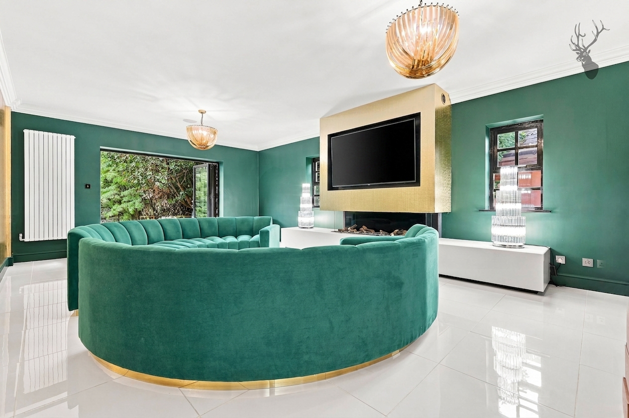 5 bedroom detached house for sale, Richmond Park, Loughton, IG10, photo 3