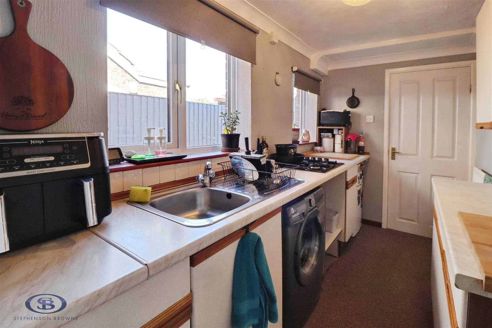 3 bedroom house for sale, Mablins Lane, Crewe, CW1, photo 3