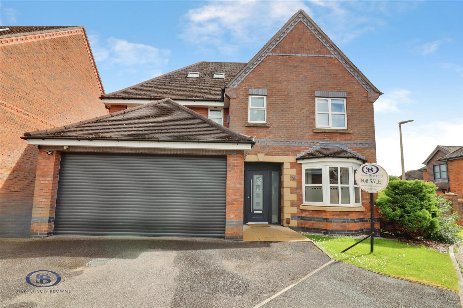 5 bedroom house for sale, Blenheim Park, Sandbach, CW11, photo 2