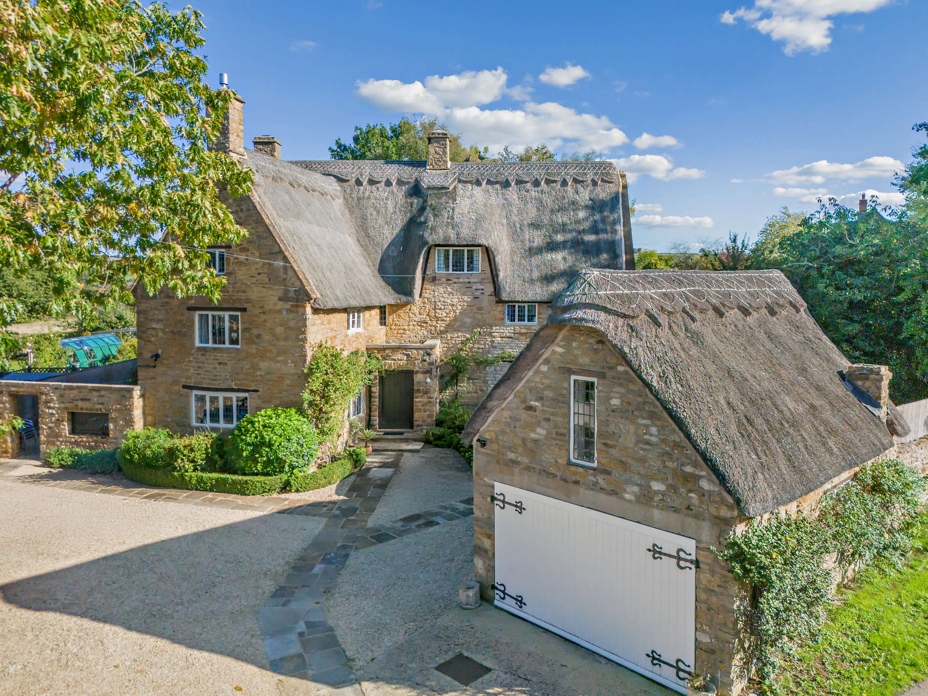 4 bedroom detached house for sale, Grove End, Banbury, OX15