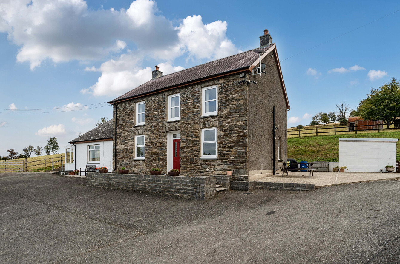 4 bedroom detached house for sale, Frowen, Lampeter, SA48